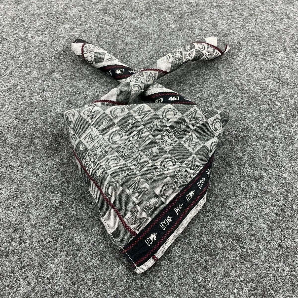 MCM × Vintage MCM Handkerchief / Bandana / Neckerchief B079 Size ONE SIZE - 2 Thumbnail