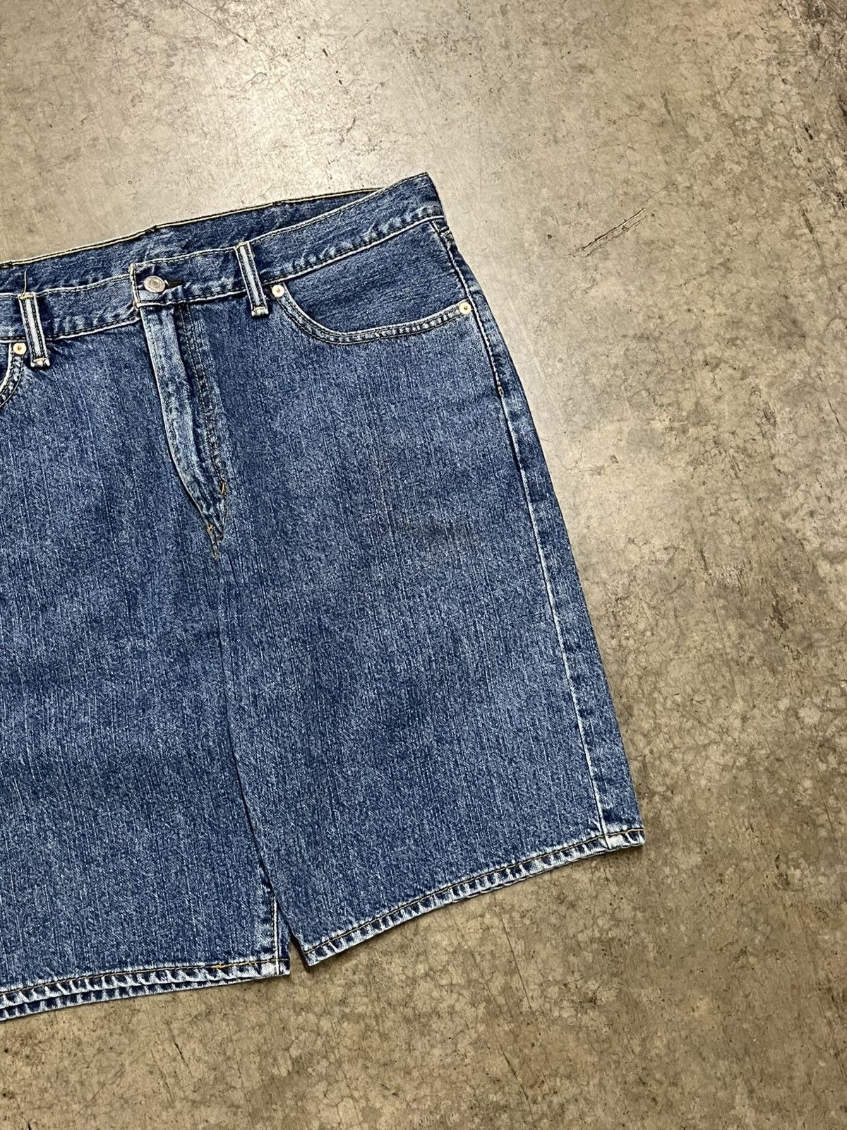 Levi's × Vintage Levi’s jorts baggy fit y2k skater streetwear hype vintage Size US 38 / EU 54 - 9 Thumbnail
