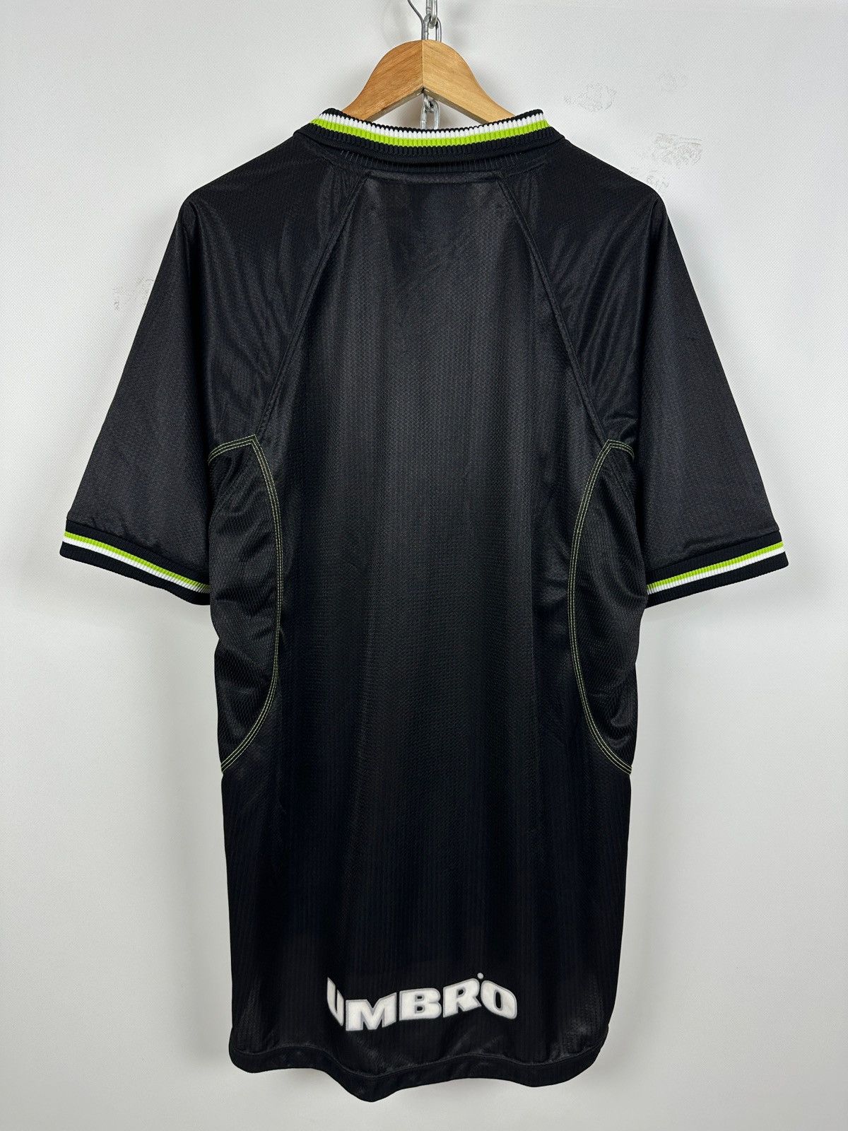 Umbro 1998-99 Umbro Manchester United Third Kit Soccer Jersey Size US XL / EU 56 / 4 - 2 Thumbnail