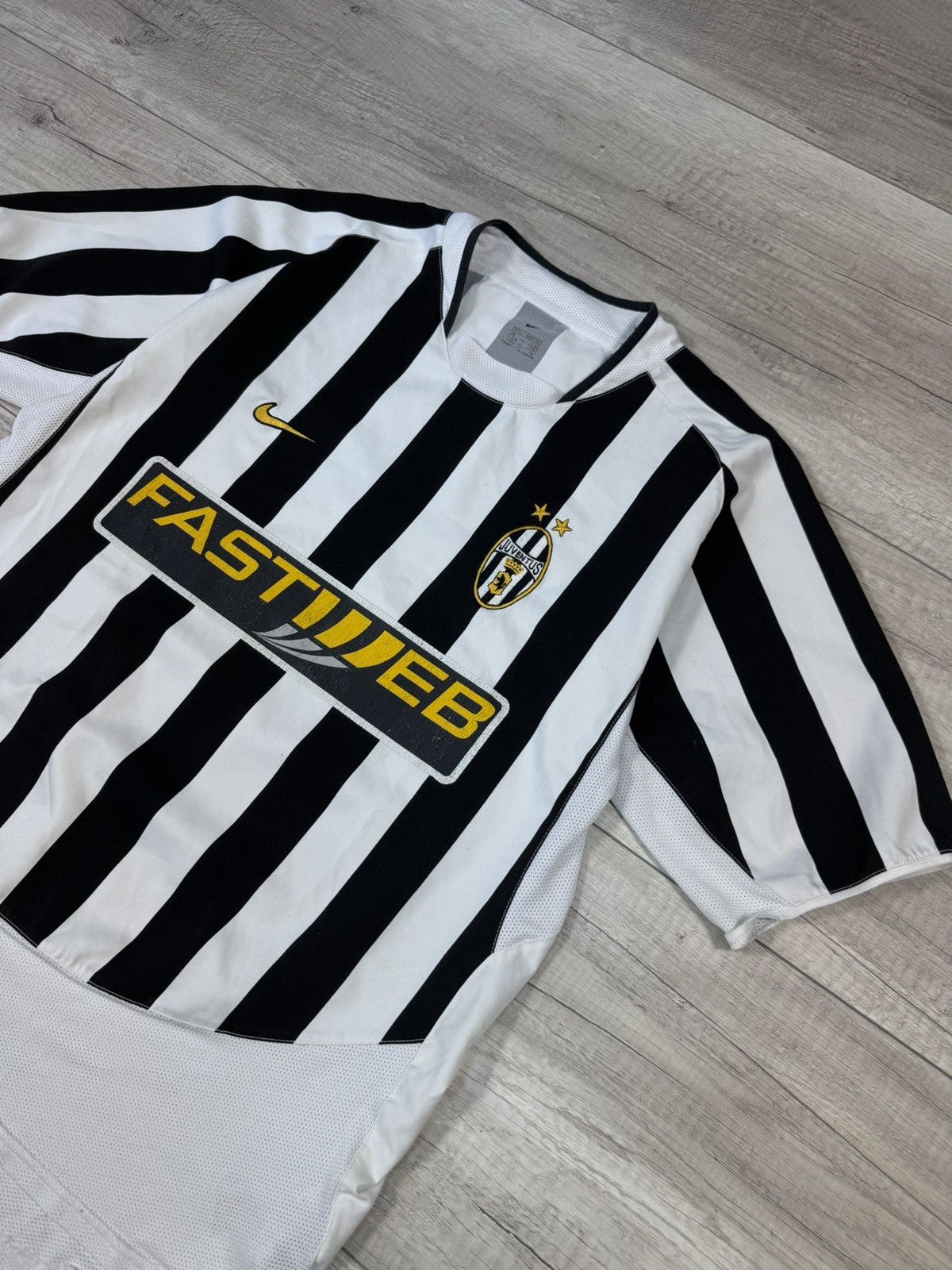 Nike Juventus Home Shirt 2003 Nike Football Jersey Size L Size US L / EU 52-54 / 3 - 2 Thumbnail
