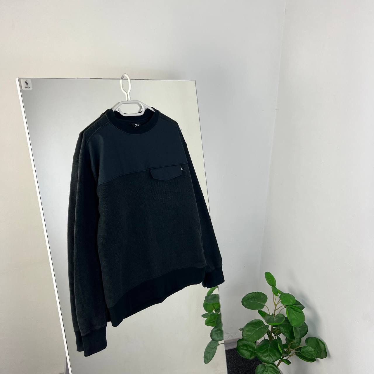 Nike Vintage Y2K Nike SB Mini Logo Boxy Fit Sweatshirt Size US S / EU 44-46 / 1 - 1 Thumbnail
