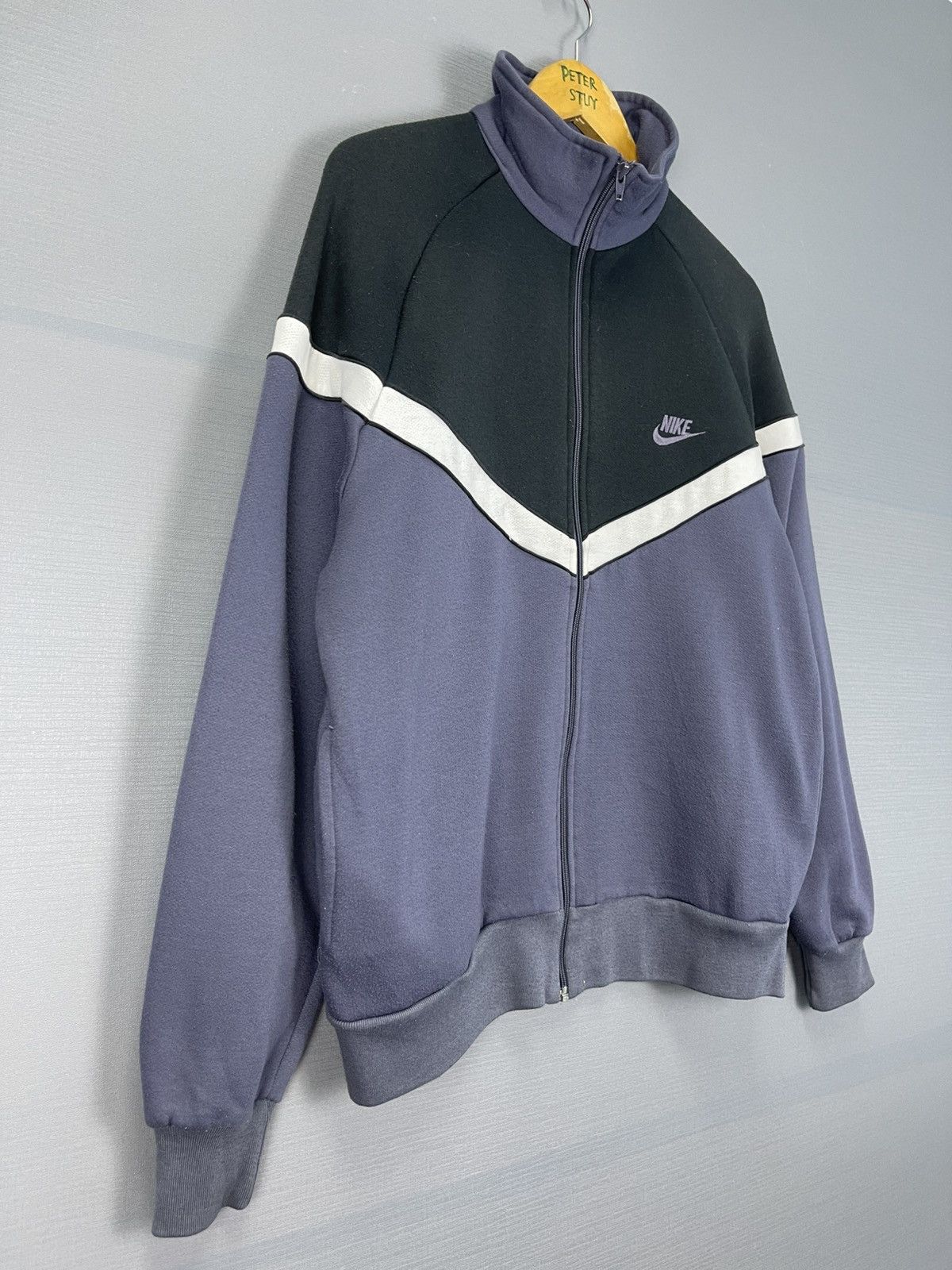 Nike Vintage 80s Nike Sweater Size US L / EU 52-54 / 3 - 4 Thumbnail