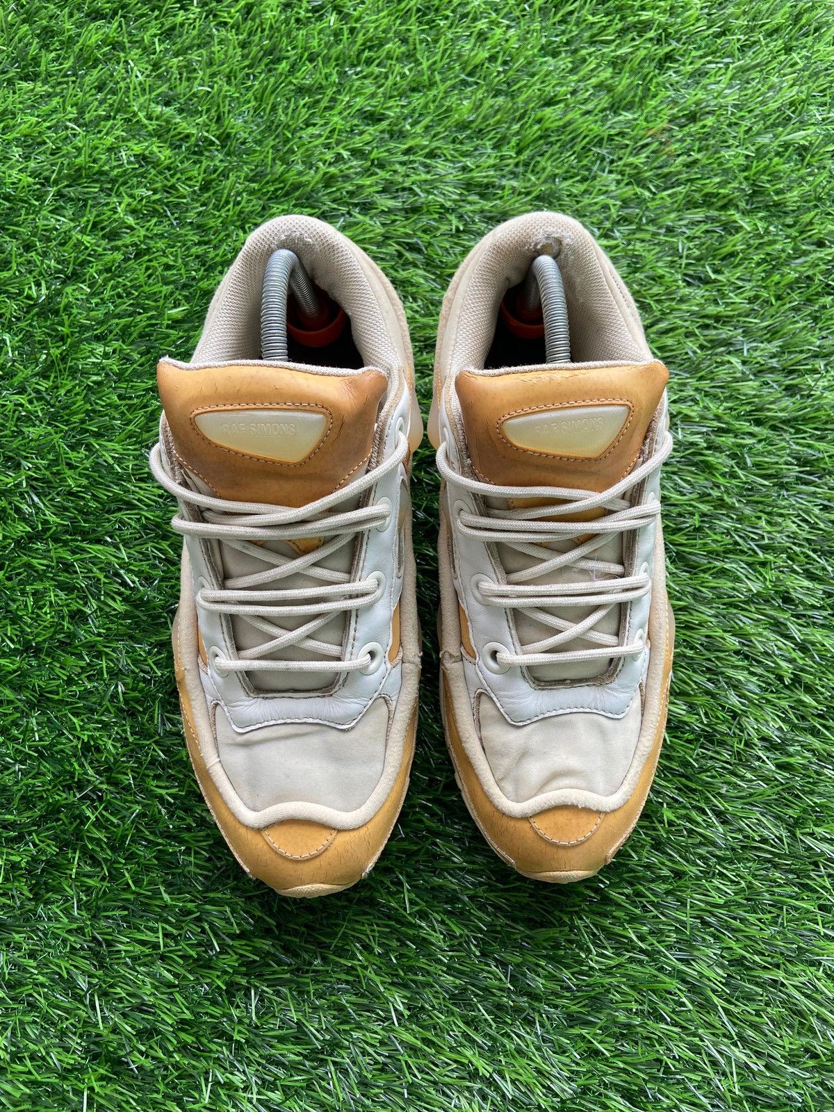 Adidas × Raf Simons Adidas Raf Simons Ozweego Bunny Cream 2017 Size US 8.5 / EU 41-42 - 5 Thumbnail