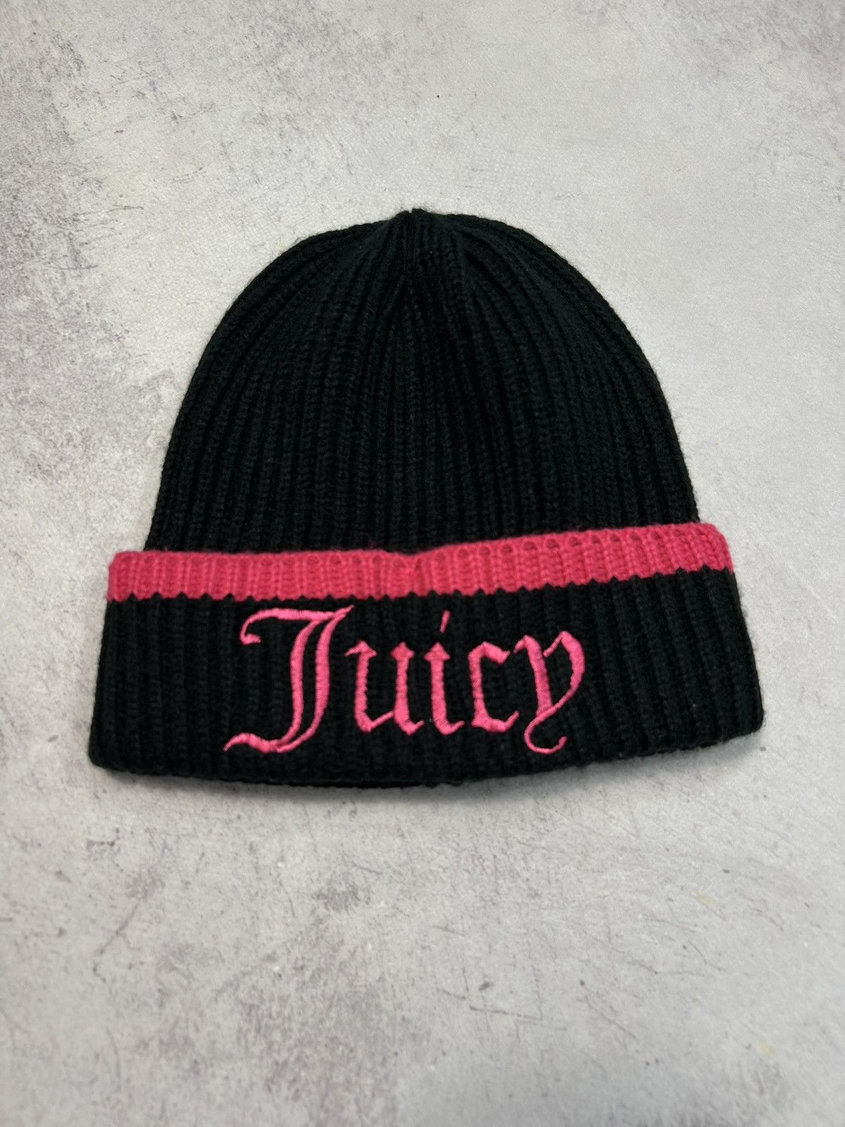 Juicy Couture Y2K Juicy Couture Beanie Black Pink Stripe Gothic Logo Knit Size ONE SIZE - 5 Thumbnail