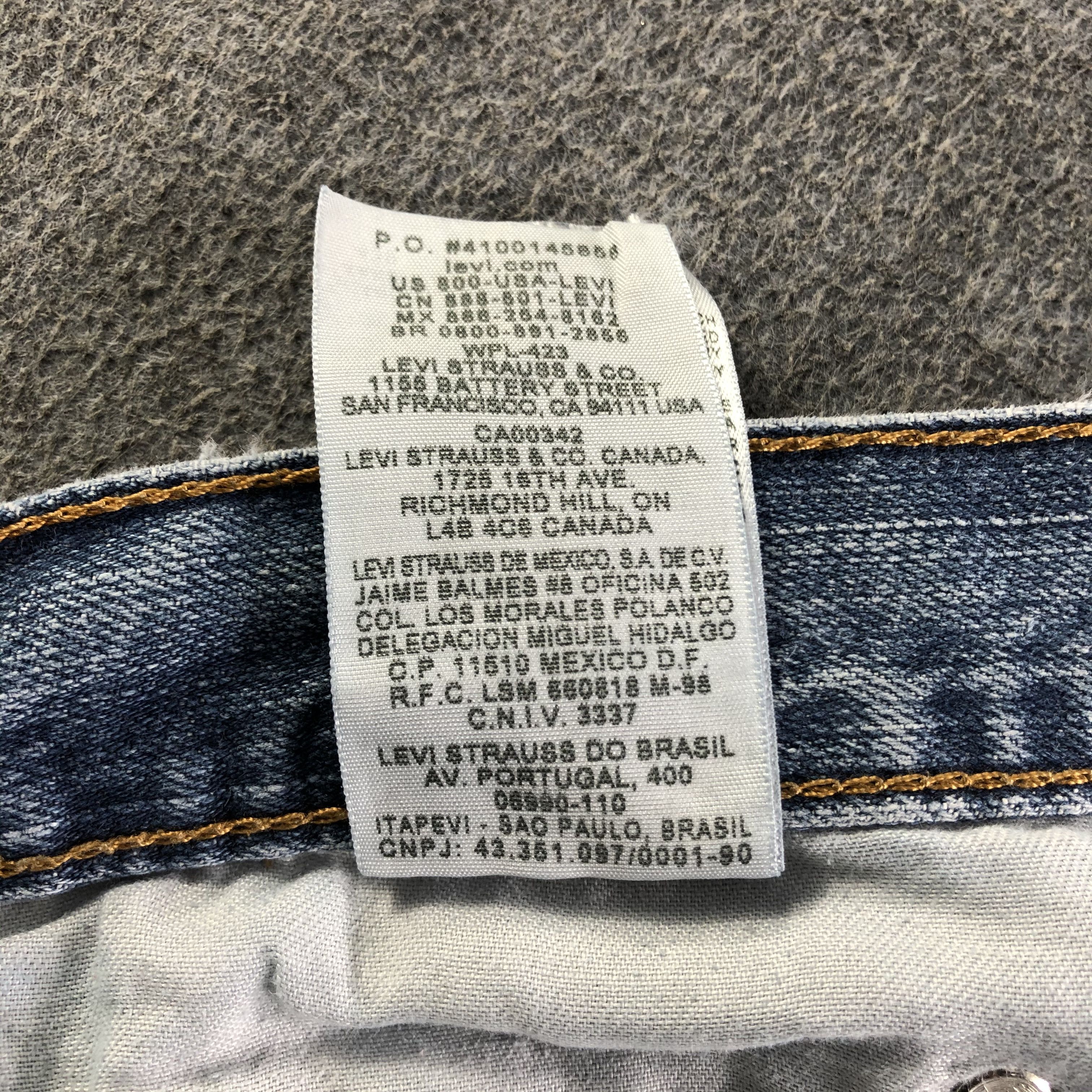 Levi's Vintage Blue Wash Levis 559 Jeans-J4307 Size US 36 / EU 52 - 12 Thumbnail