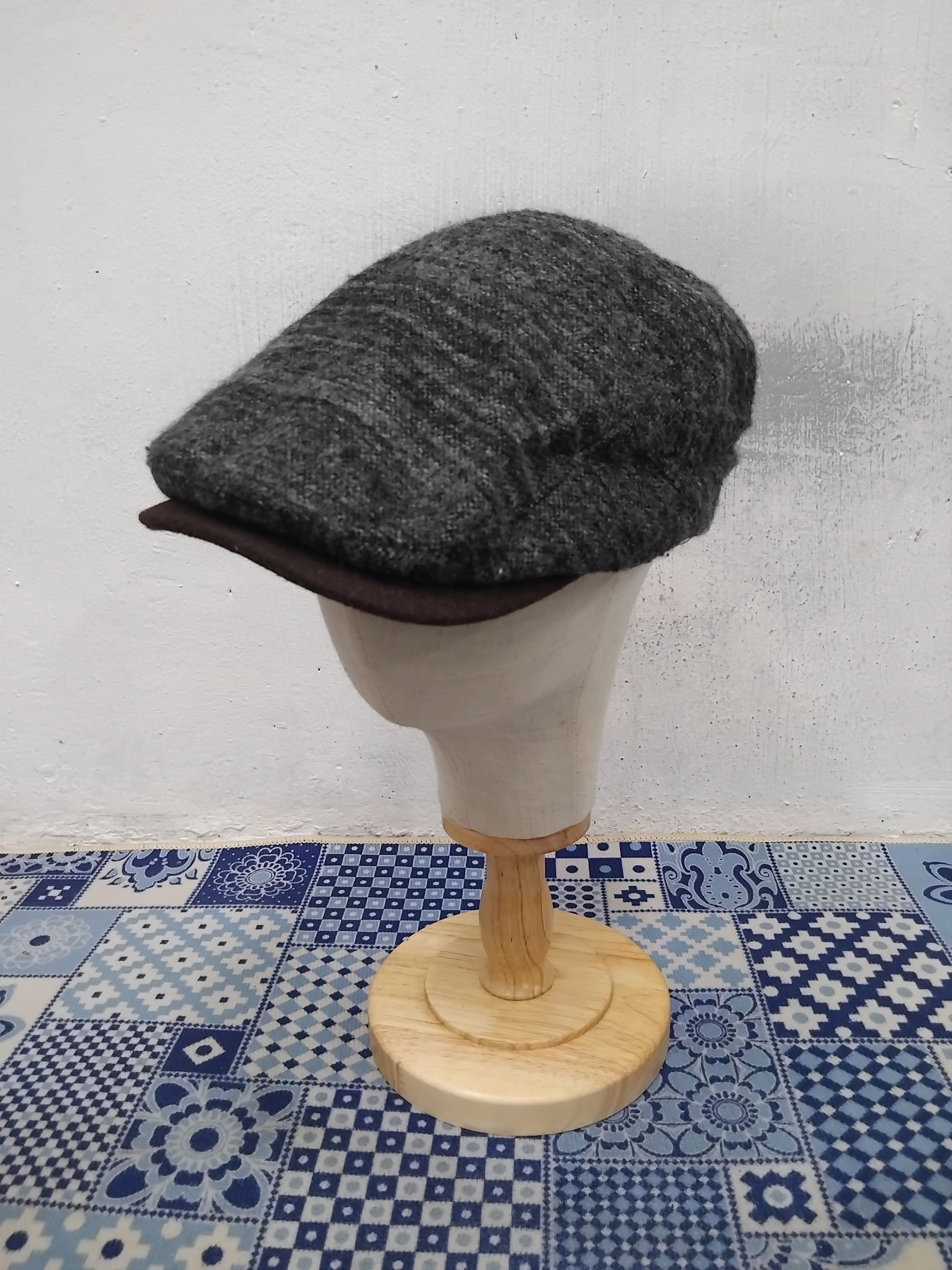 Japanese Brand 💥Polcadot harajuku streetwear style baretta hat Size ONE SIZE - 1 Thumbnail