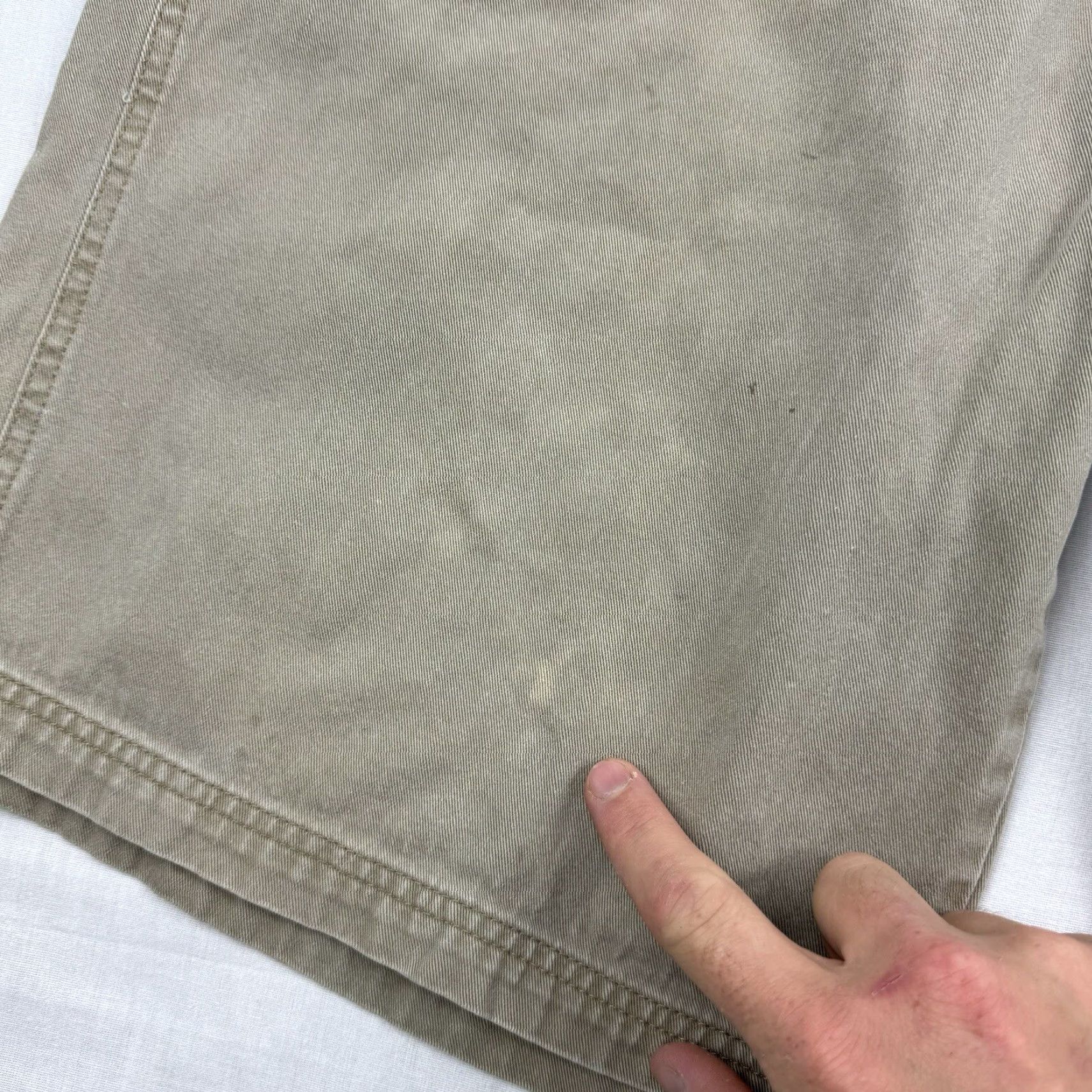 Vintage VINTAGE 26 Red Cargo Shorts Men Adult Medium Khaki Skater Y2K 90s Grunge Casual Size US 31 - 3 Thumbnail