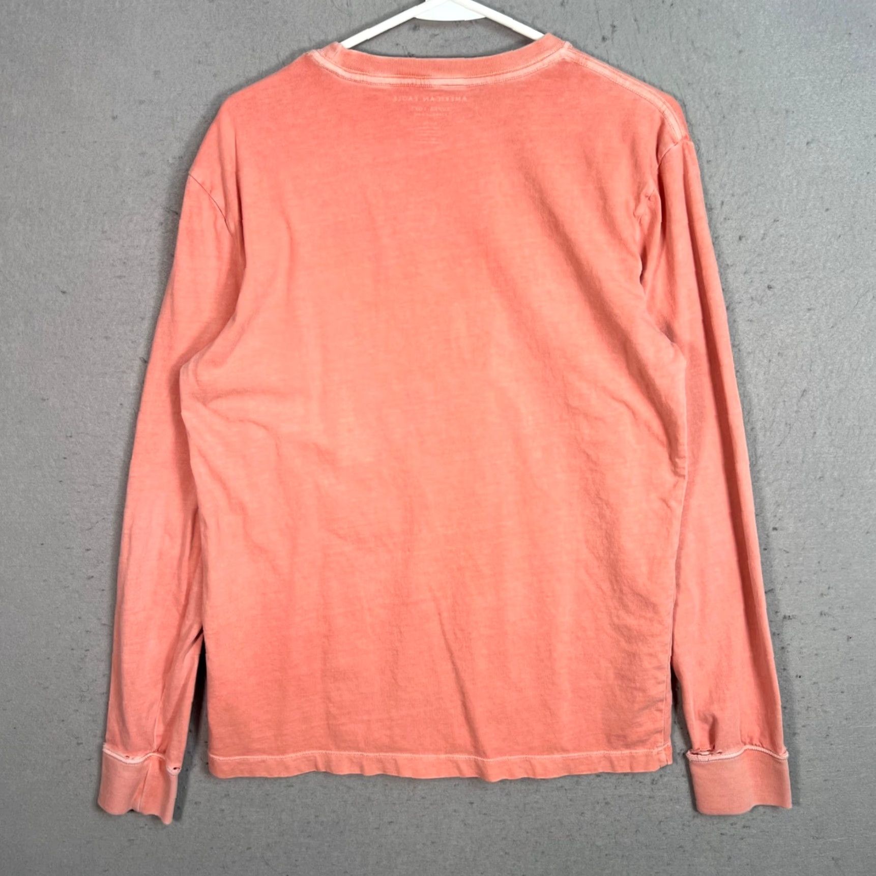American Eagle Outfitters American Eagle Outfitters Super Soft Long Sleeve Graphic T-Shirt Salmon Pink Small Mens Size S / US 4 / IT 40 - 2 Thumbnail