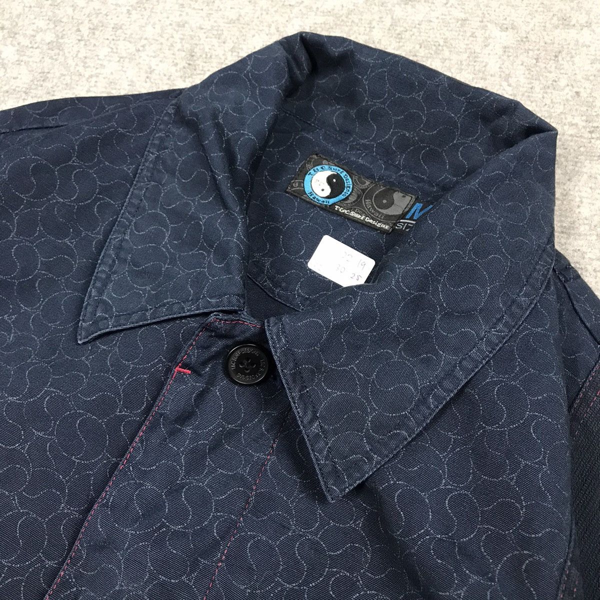 Indigo × Japanese Brand T&C SURF DESIGNS HAWAII INDIGO PATCHWORK BUTTON JACKET Size US M / EU 48-50 / 2 - 7 Thumbnail
