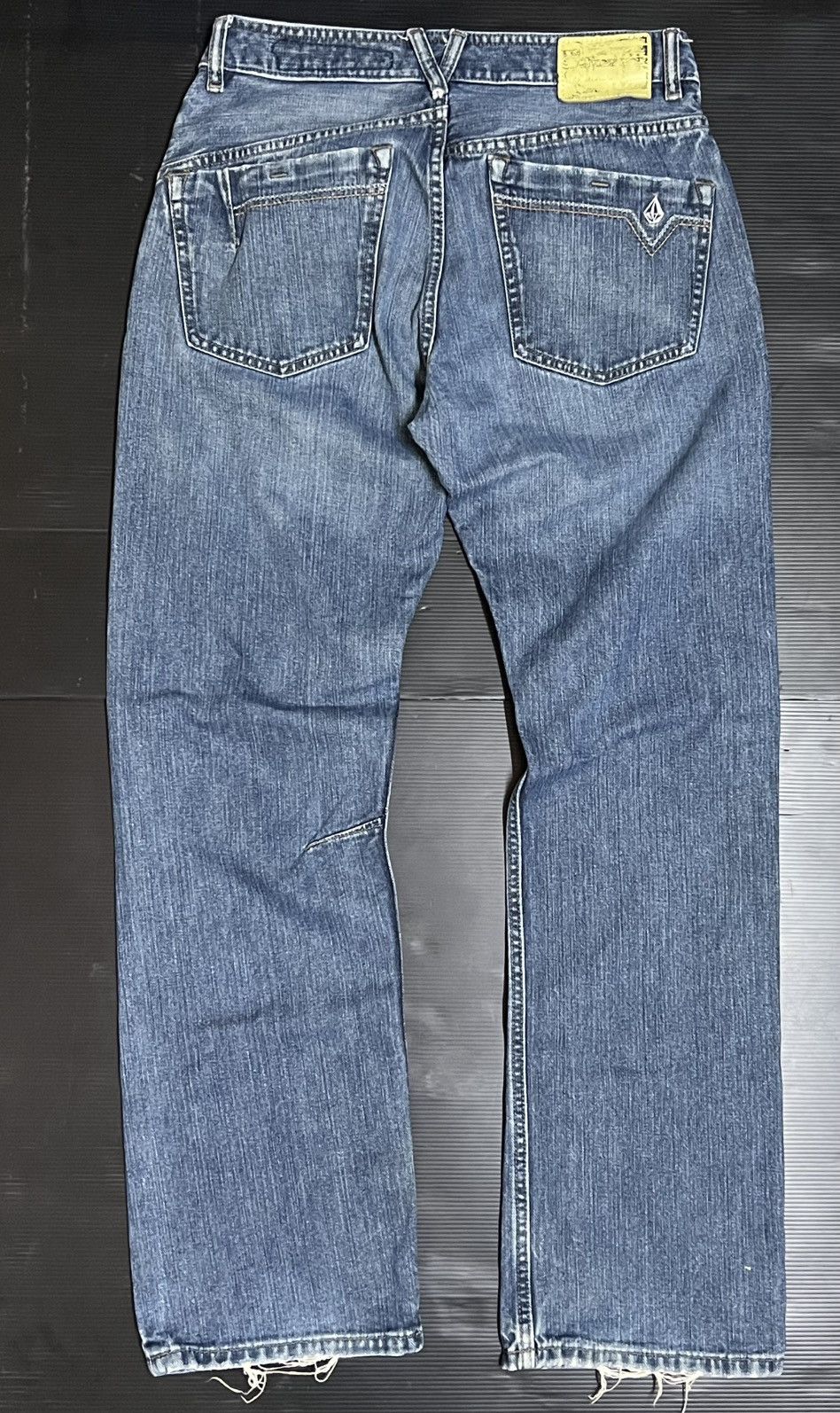 Volcom 🔥HOT DROPS🔥 Vintage 90s Thrashed Volcom Skate Jeans Size US 32 / EU 48 - 11 Thumbnail