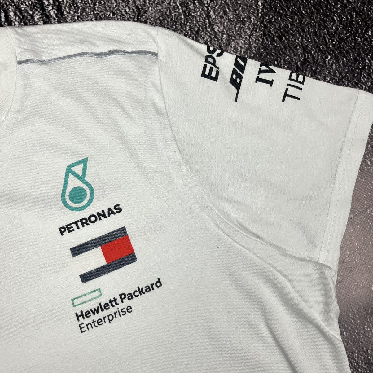 Mercedes-Benz Vintage Mercedes-Benz AMG Petronas F1 Hamilton T-Shirt Size US XL / EU 56 / 4 - 8 Thumbnail
