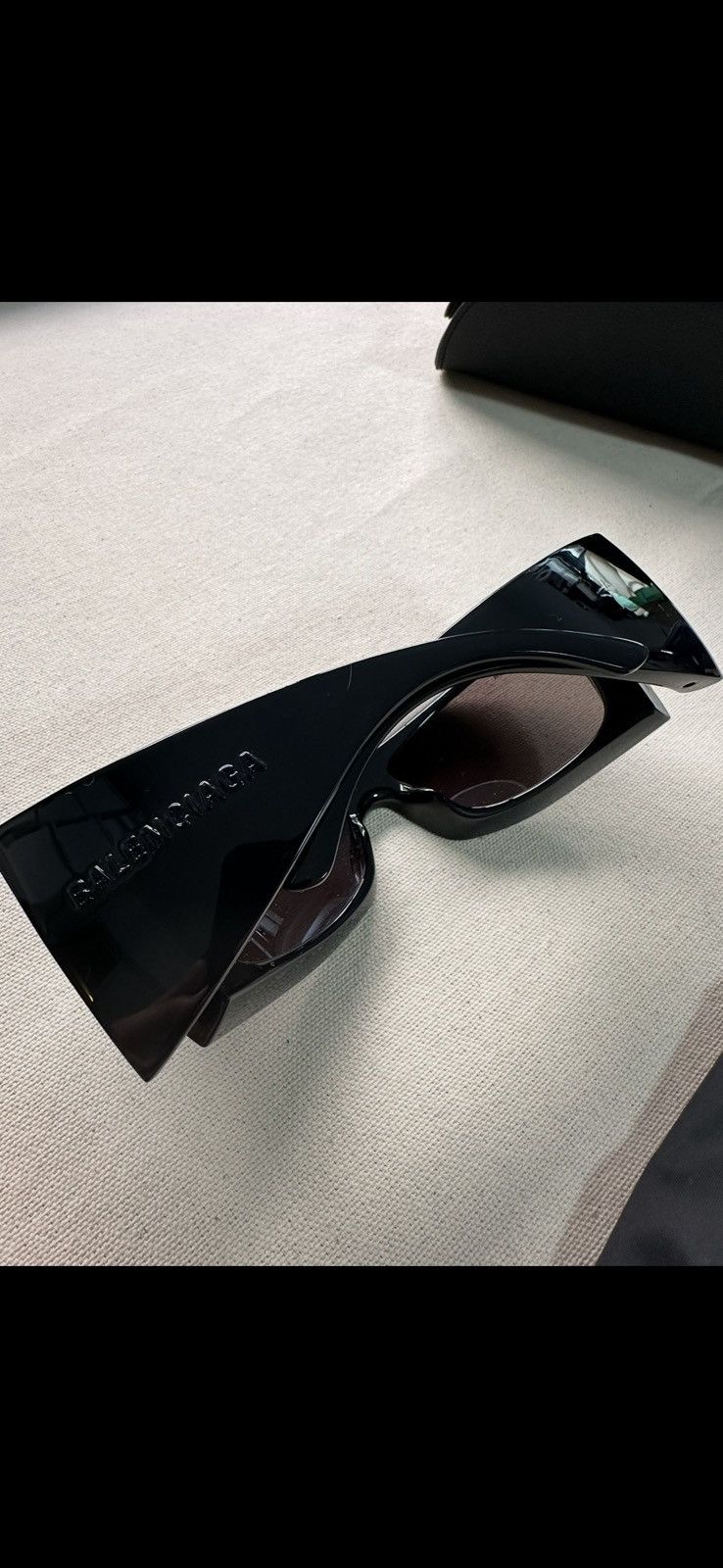 Balenciaga Balenciaga Extreme Oversized Wrap Sunglasses Size ONE SIZE - 4 Thumbnail
