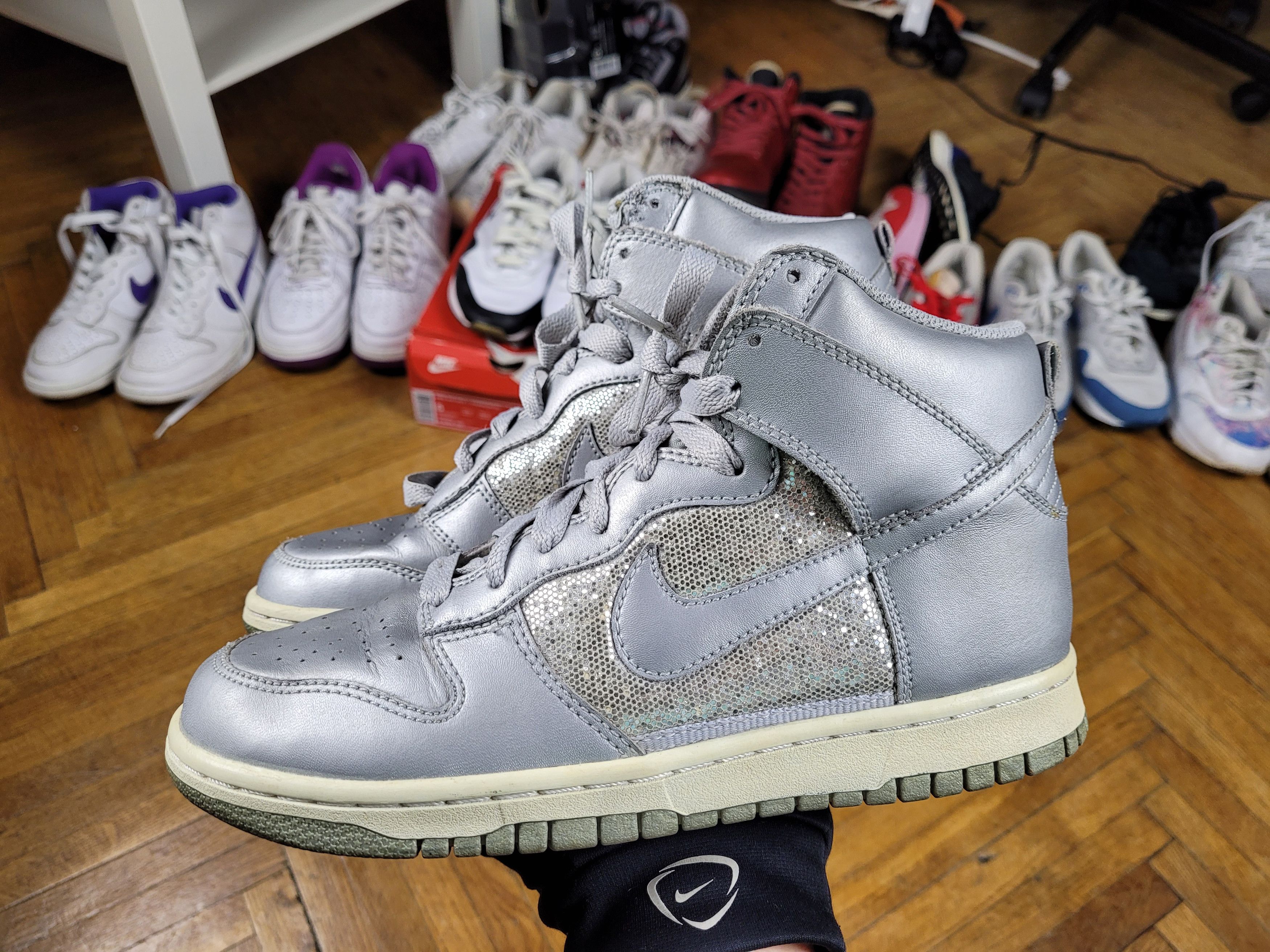 Nike 2009 Vintage Nike Wmns Dunk High 'Metallic Silver' Discoball Size US 7.5 / IT 37.5 - 4 Thumbnail