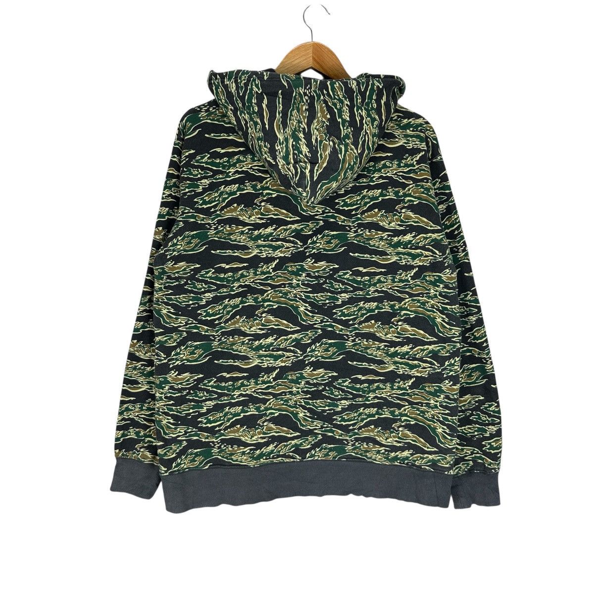 Japanese Brand LIFE MAX CAMO TIGER STRIPE HOODIE SWEATSHIRT Size US XL / EU 56 / 4 - 6 Thumbnail