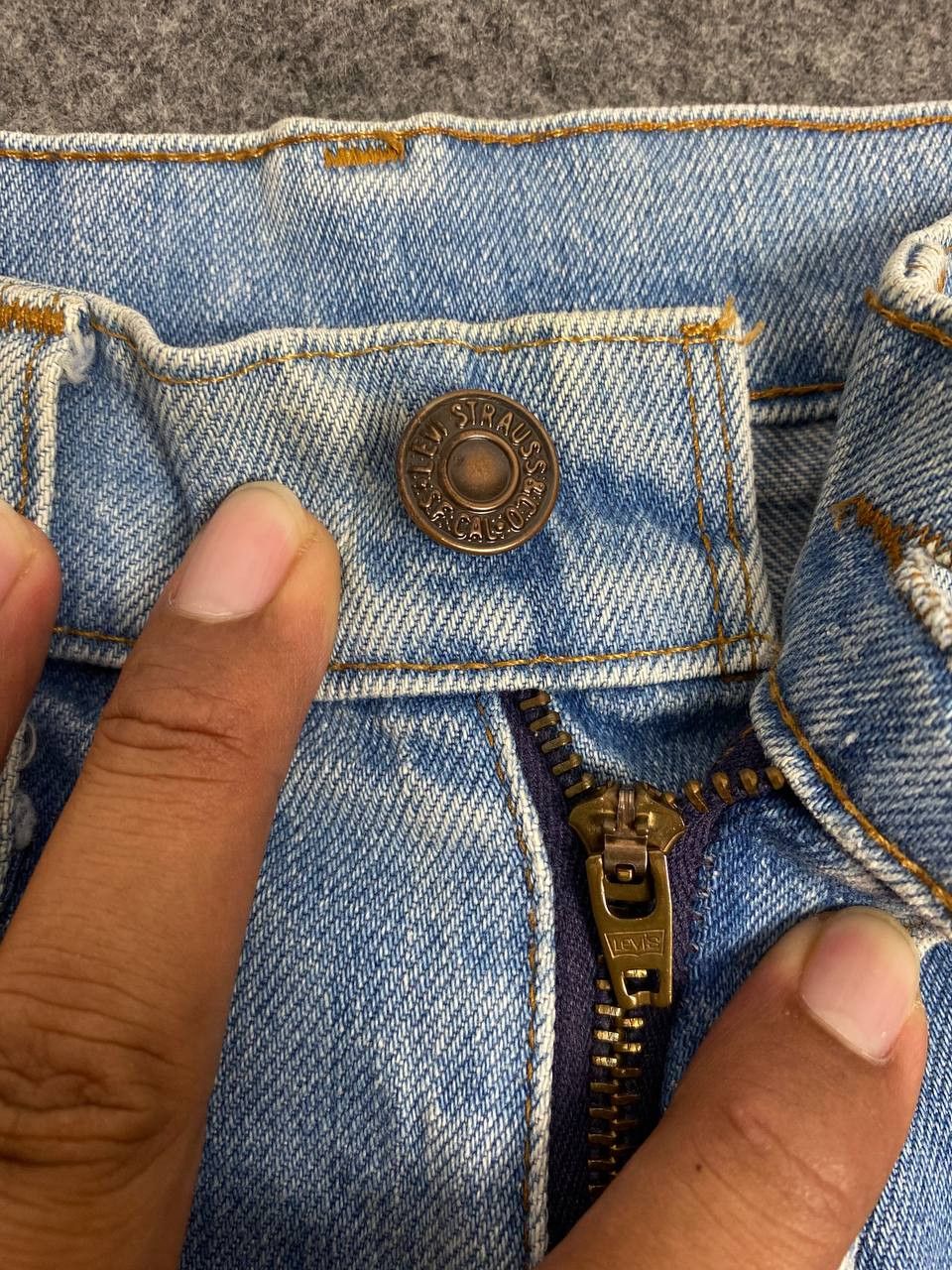 Levi's vintage levis lightwash denim nice design Size US 28 / EU 44 - 9 Thumbnail