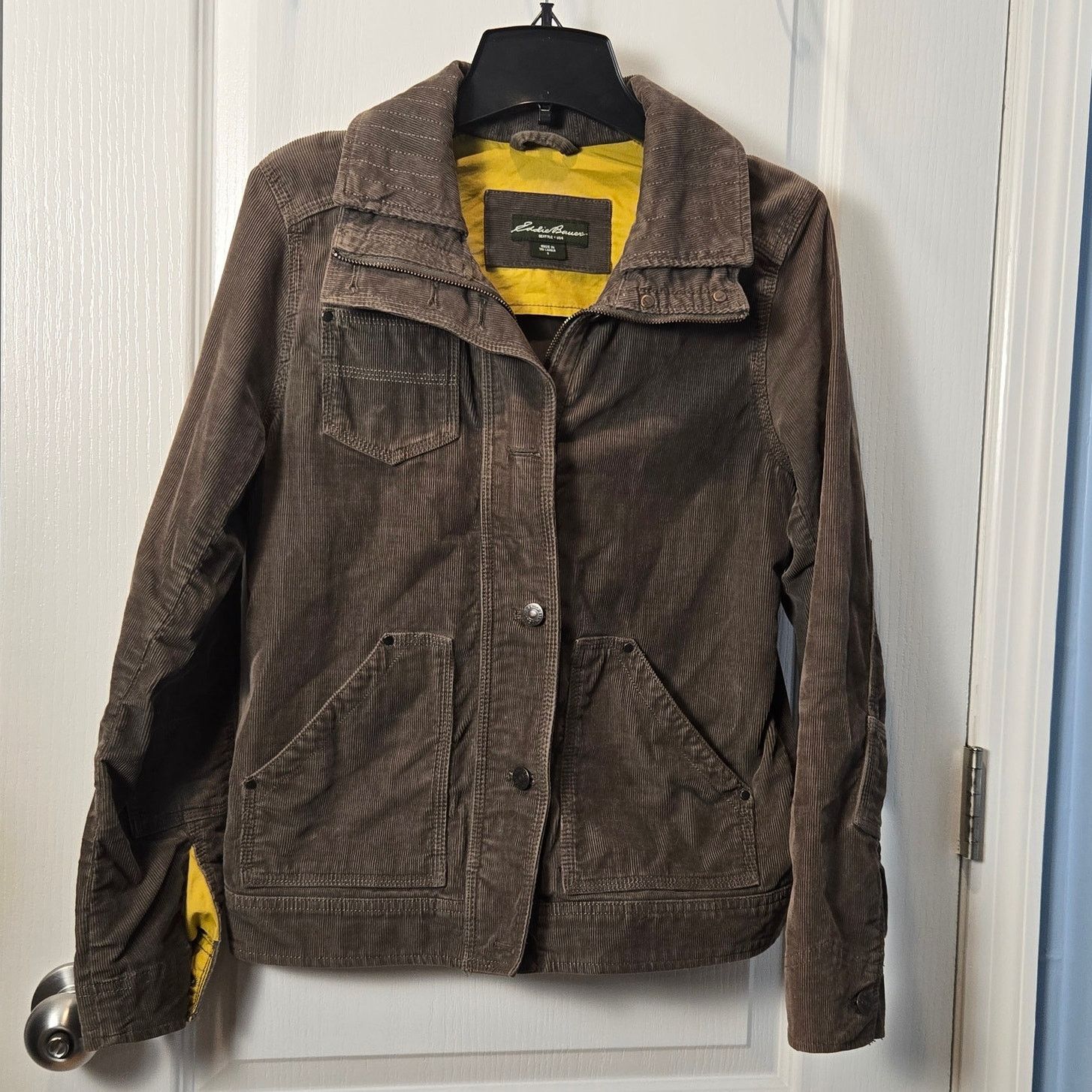Eddie Bauer Eddie Bauer Corduory Jacket Small Y2K Corduroy Brown Women Size S / US 4 / IT 40 - 2 Thumbnail