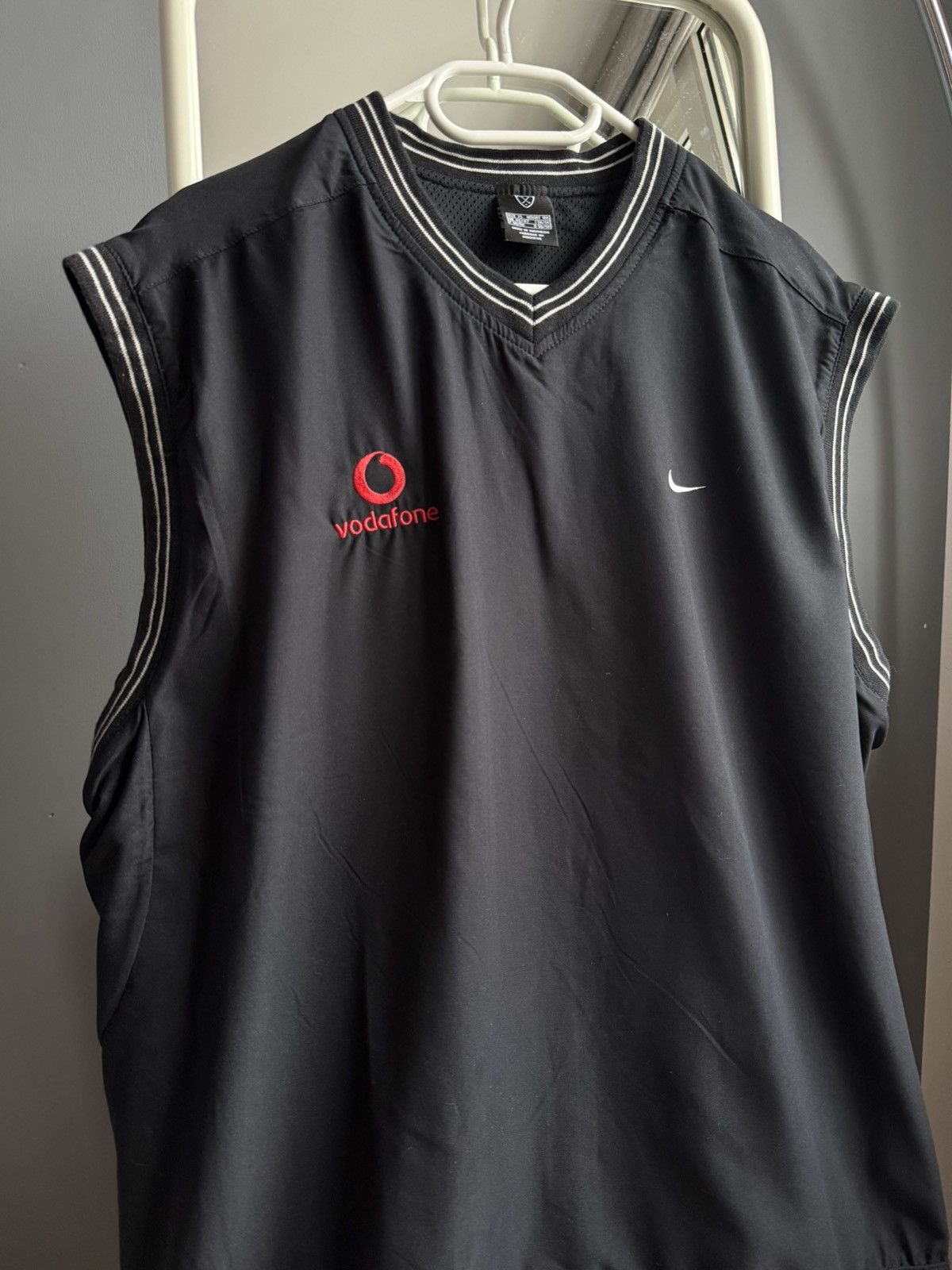 Nike Nike Golf Vodafone Logo Vest Black XL Vintage Sports Size US XL / EU 56 / 4 - 2 Thumbnail