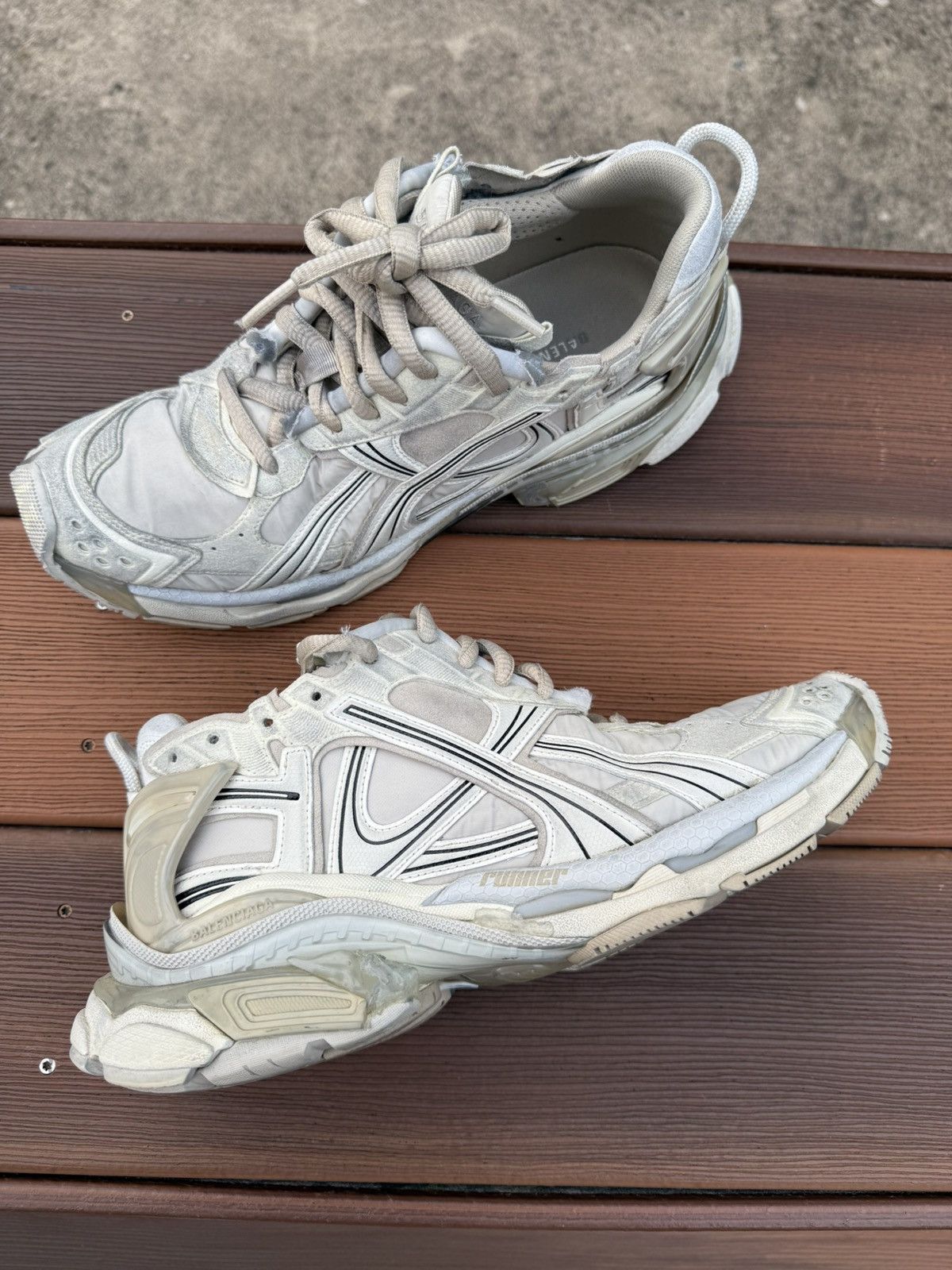 Balenciaga Runner White size 10 mens