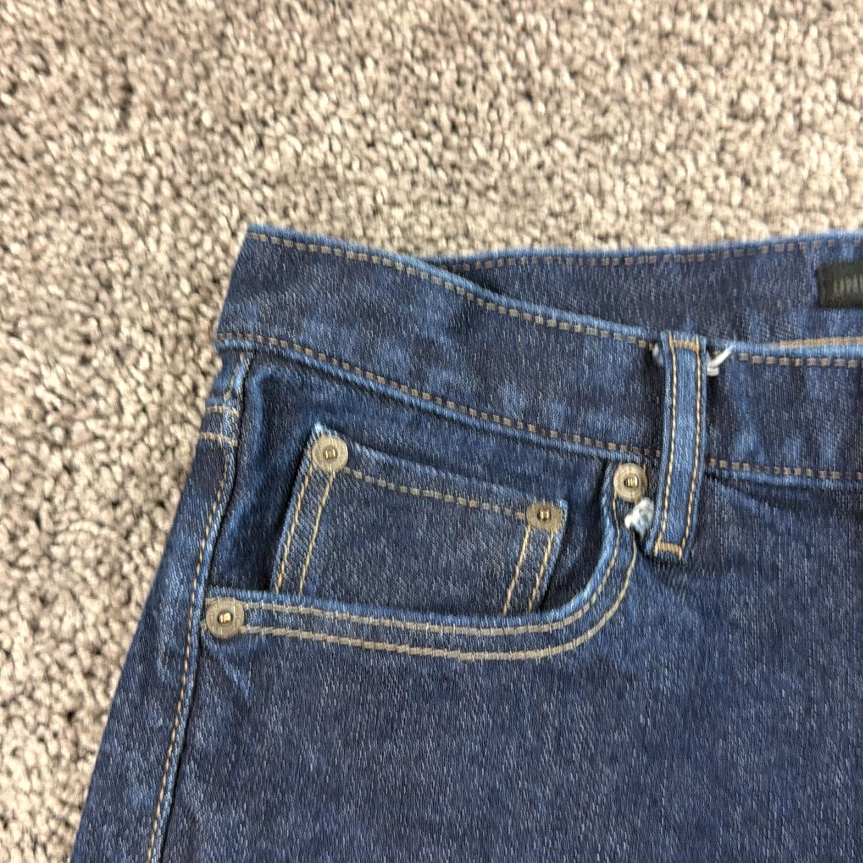 Uniqlo Uniqlo Jeans Slim Straight Stretch Dark Wash 29 Mens Regular Inseam 31 Blue Denim Kaihara Vintage No Size US 29 - 5 Thumbnail