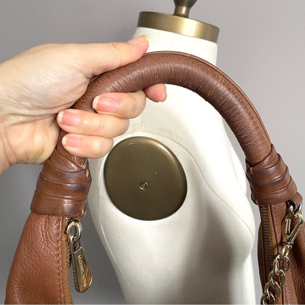 Michael Kors Michael Kors Brown Leather Hobo Shoulder Bag - M/L Size ONE SIZE - 2 Thumbnail