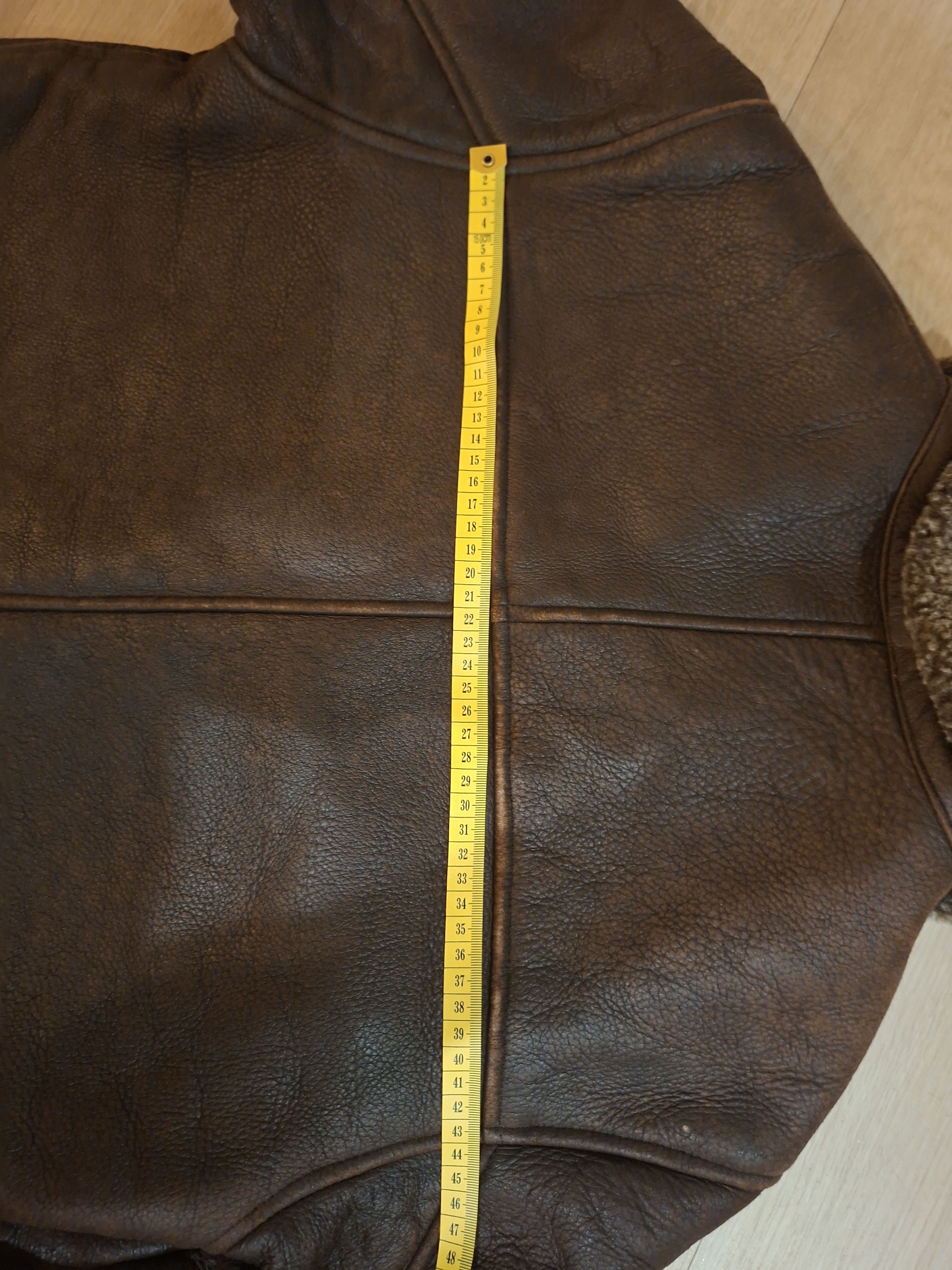 Other Vintage women shearling coat made from genuine lambskin. Size M / US 6-8 / IT 42-44 - 7 Thumbnail