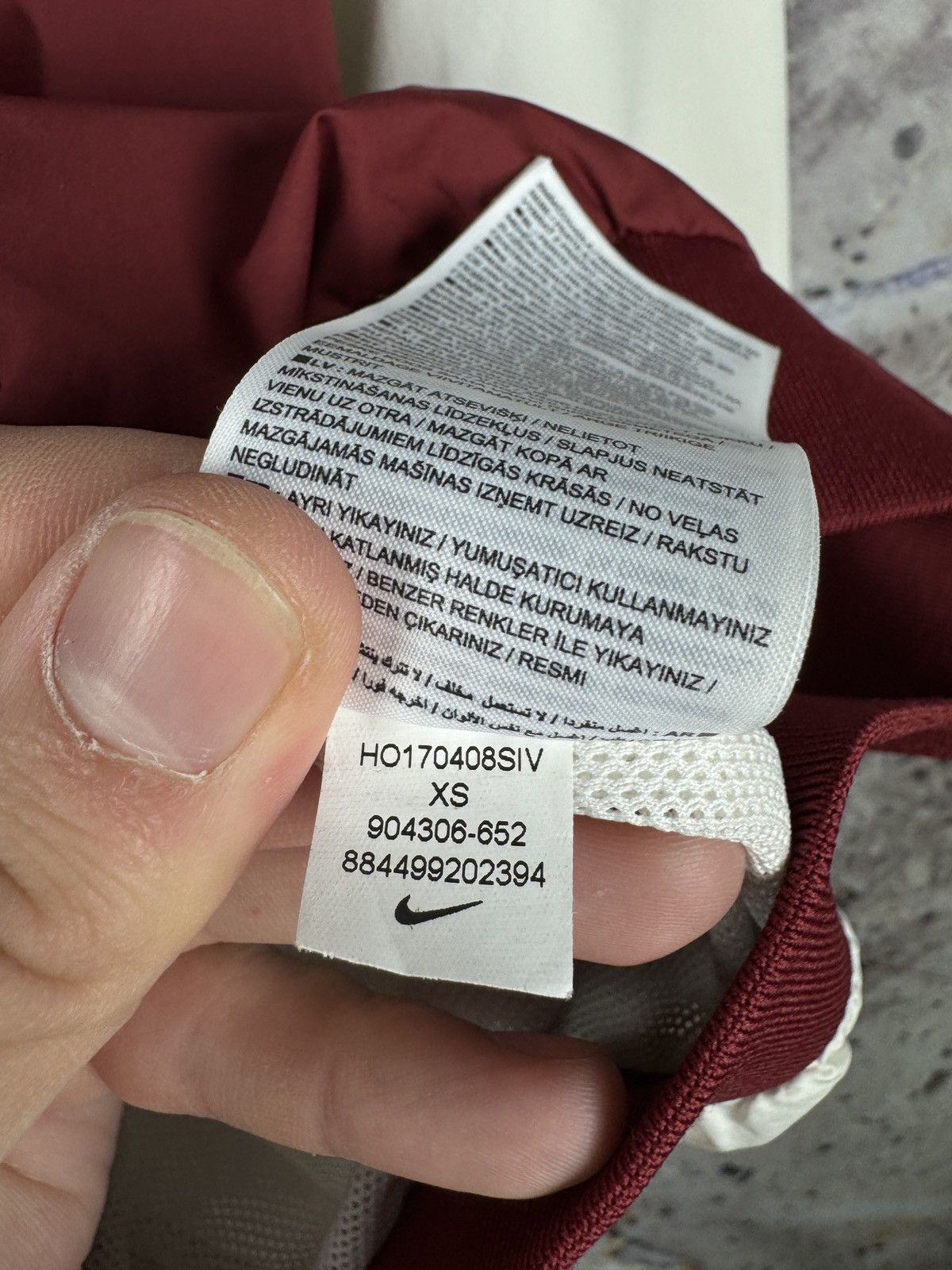 Nike Nike Windbreaker Jacket Burgundy Cream Hooded Full Zip Size XS / US 0-2 / IT 36-38 - 10 Thumbnail
