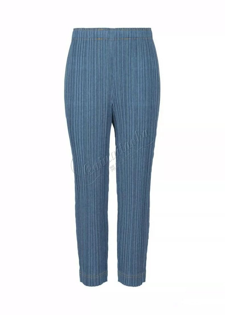 Issey Miyake Issey Miyake size:2 Blue pleated pants Size 42" / US 20 - 1 Thumbnail