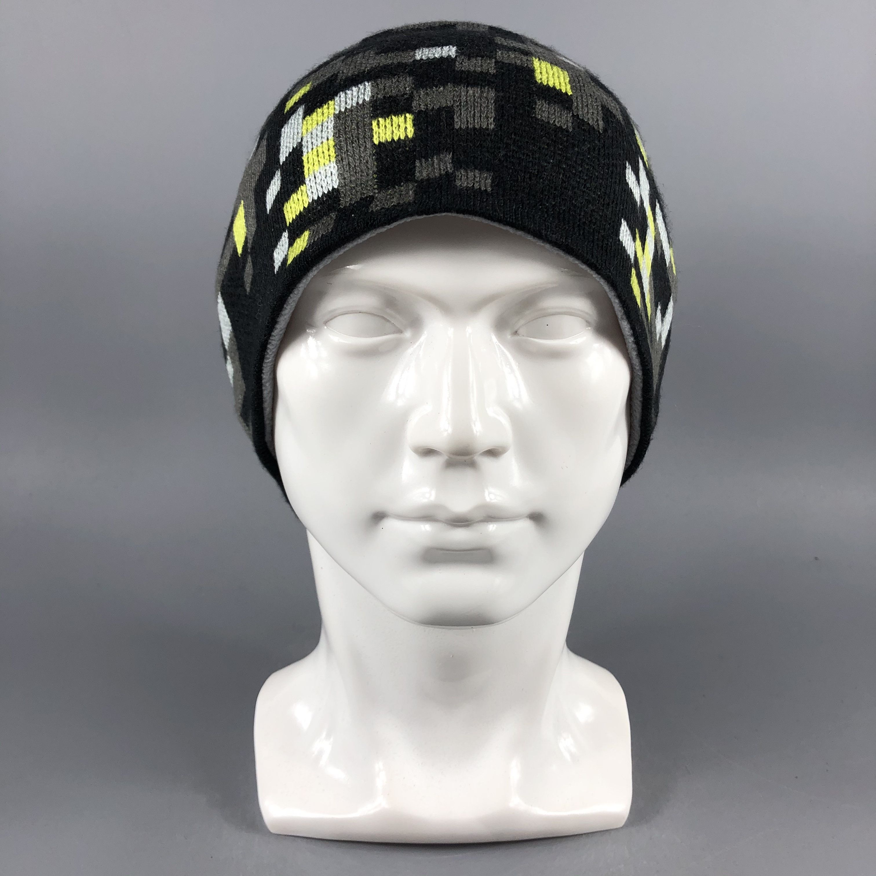 image of Vintage Box Design Multicolor Cuffless Beanie Snow Cap -D1130, Men's
