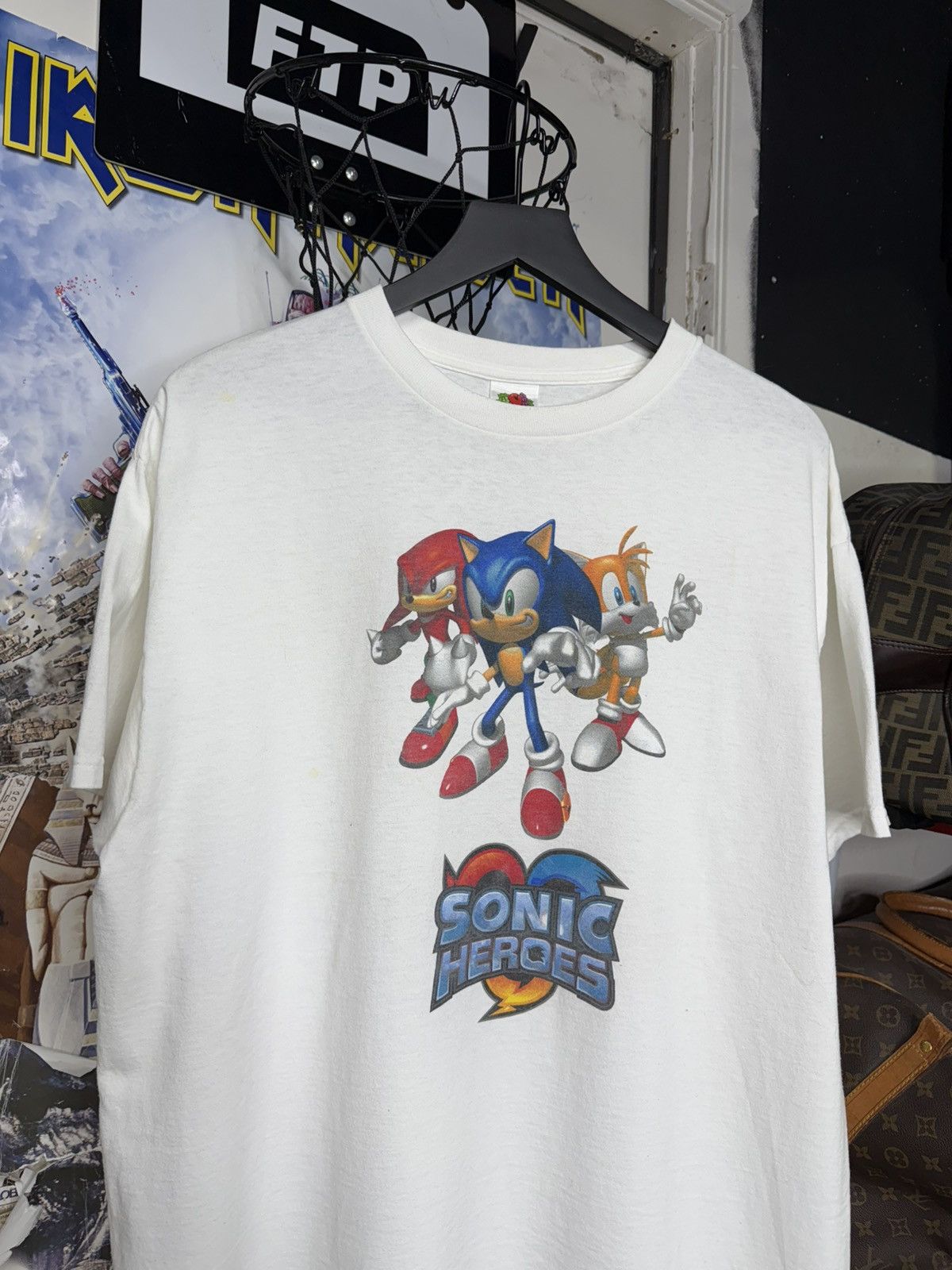 Vintage 00’ Sonic Hero’s PlayStation Game Promo Shirt XLarge