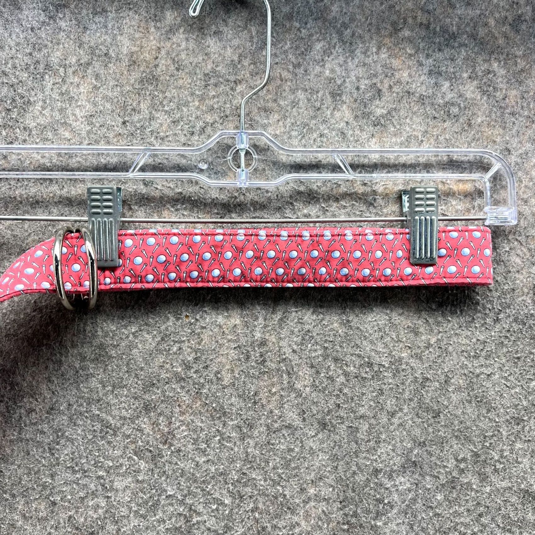 Vineyard Vines Vineyard Vines Belt Women Medium Golf Belt All over Print Double Ring Pink Cotton Belt Width Medium Womens 90s? Size ONE SIZE - 6 Thumbnail