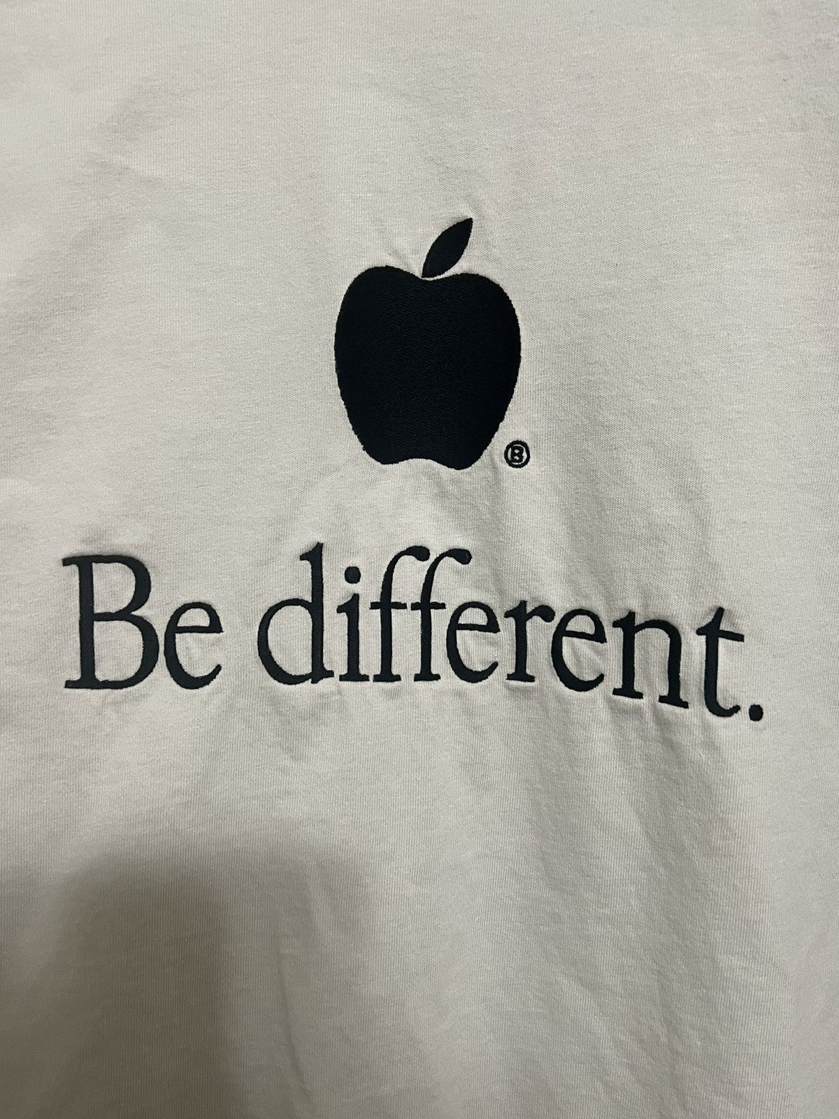 Balenciaga New Balenciaga Think Different T-Shirt Size US L / EU 52-54 / 3 - 2 Thumbnail