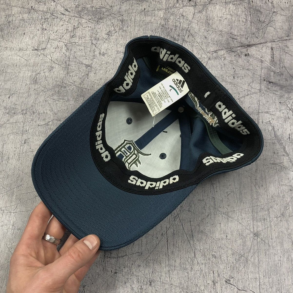 Adidas MLB Detroit Tigers Cap Adidas Vintage 2004 Size ONE SIZE - 9 Thumbnail