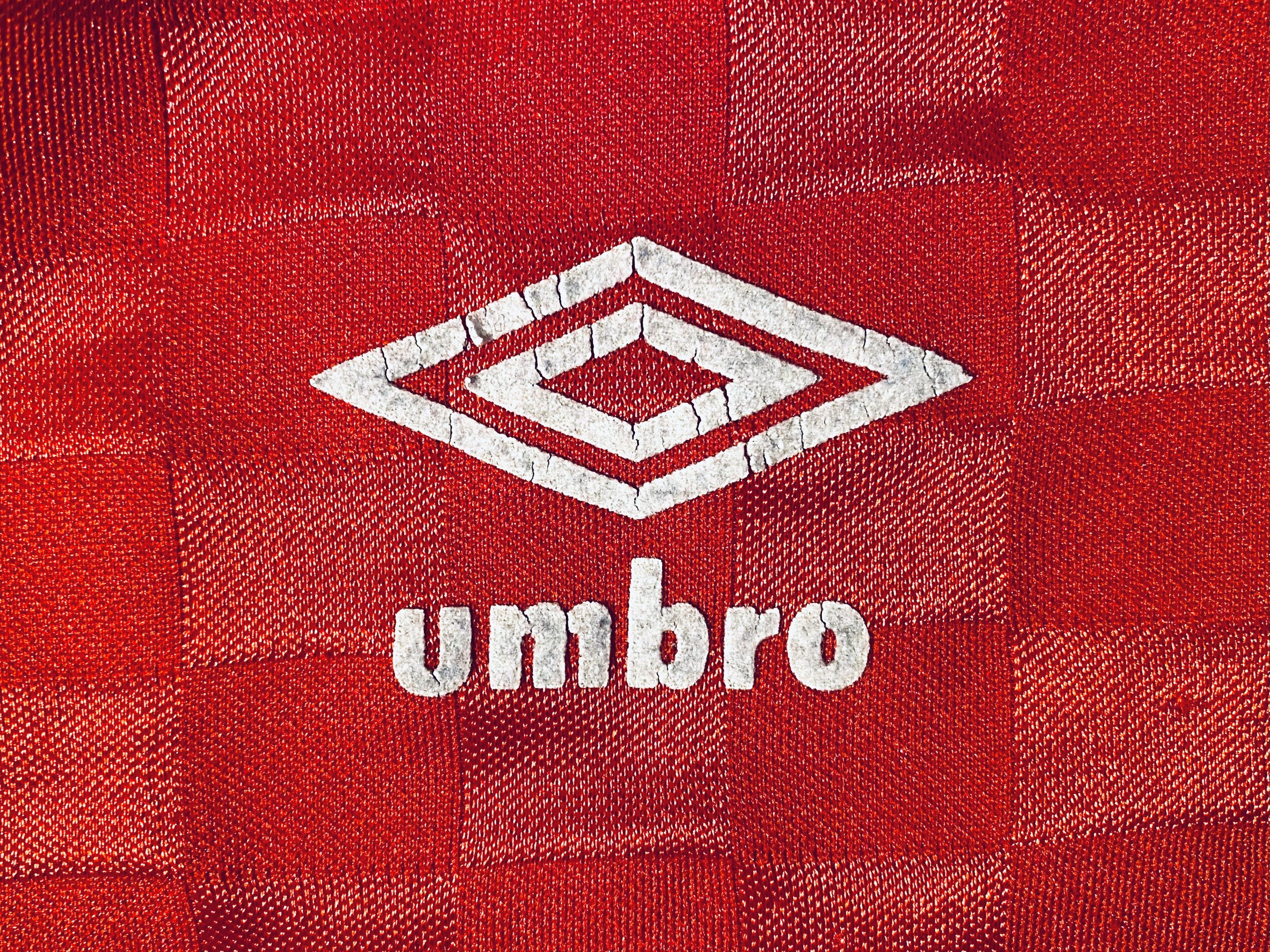 Umbro Umbro 90s Red Template Football Shirt Jersey Size US M / EU 48-50 / 2 - 7 Thumbnail