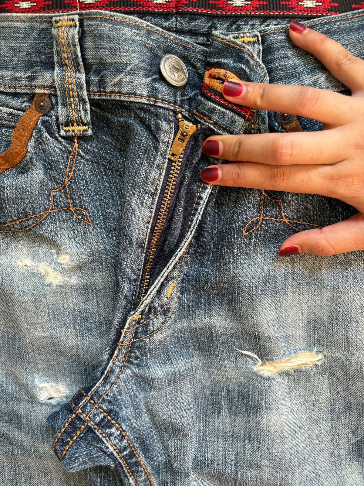 Edwin Exclusive Vintage Edwin 434 Faded Wash Distressed Loose Jean Size US 32 / EU 48 - 3 Thumbnail