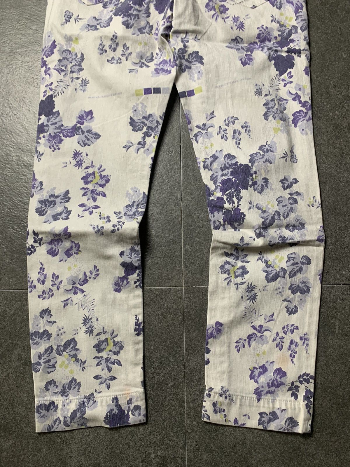 Marithe + Francois Girbaud 2000s Le Casual De Marithe Francois Girbaud Floral Pants Size 30" / US 8 / IT 44 - 14 Thumbnail