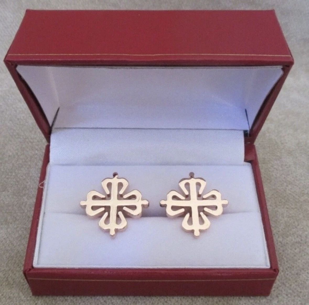 Patek Philippe Rose Gold Concessionaire Cufflinks, Men's — image 2 of 5