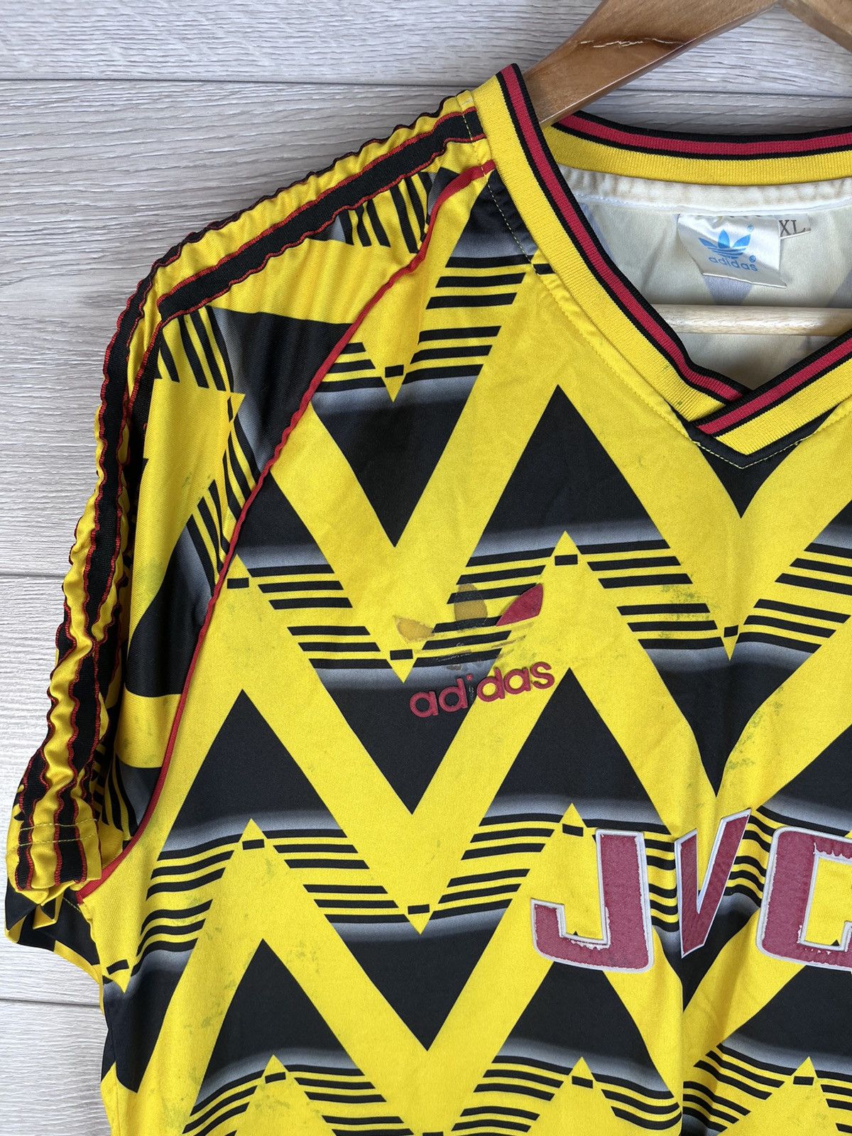 Vintage Vintage men’s soccer jersey FC Arsenal size xl adidas Size US XL / EU 56 / 4 - 5 Thumbnail