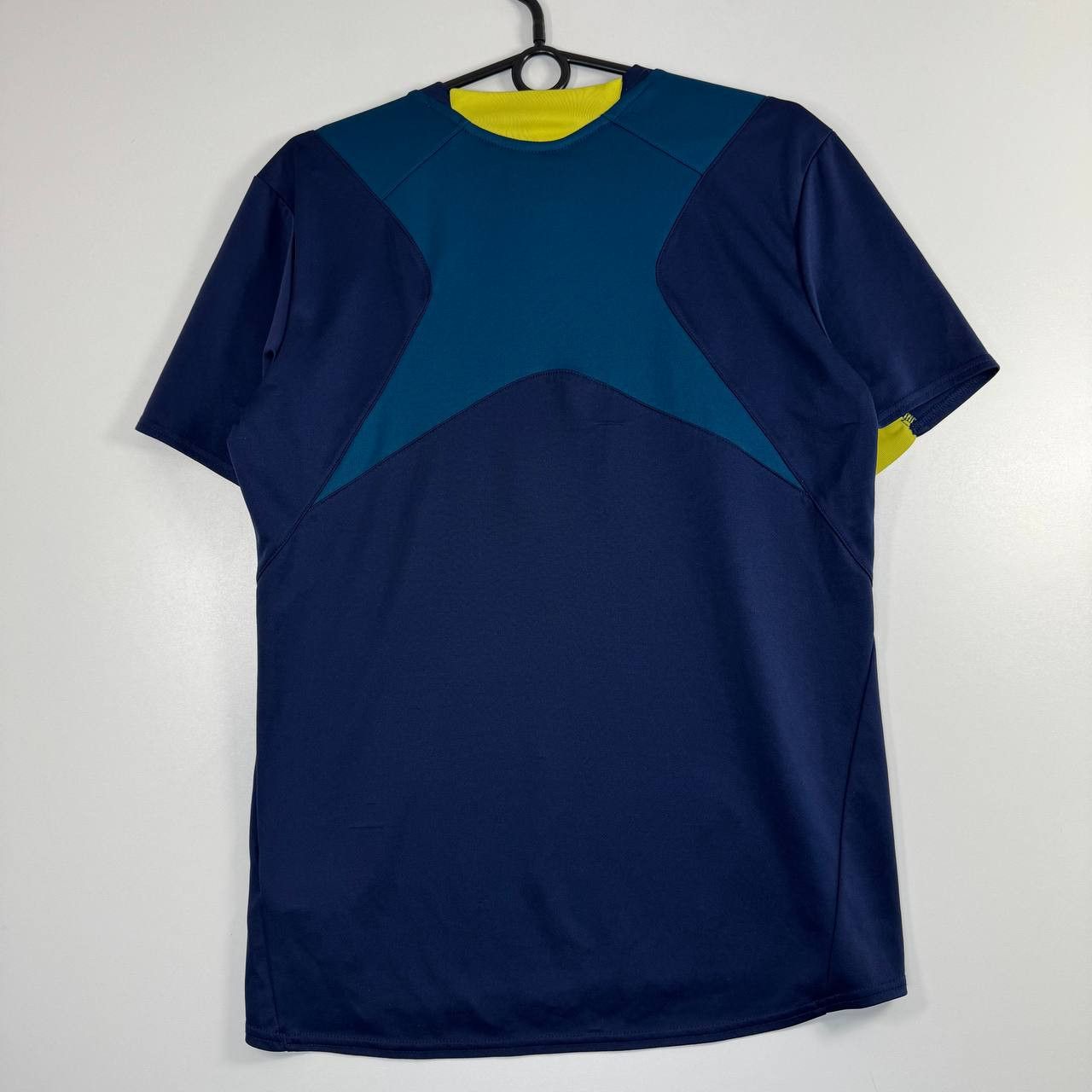 Umbro West Ham United Umbro Betway Training Football Shirt Size S Size US S / EU 44-46 / 1 - 7 Thumbnail