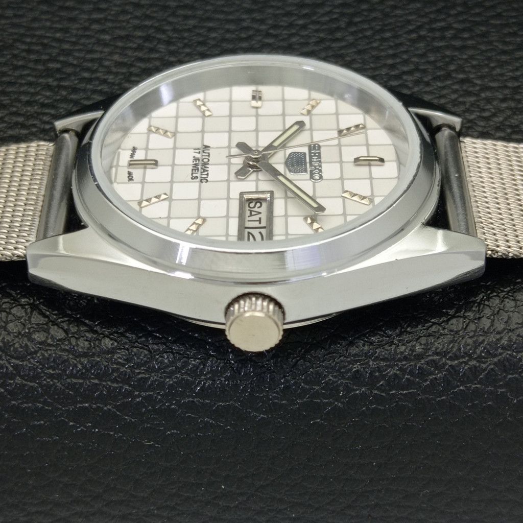 Seiko REFURBISHED VINTAGE SEIKO 5 AUTO JAPAN MENS WATCH a440233 Size 38 - 4 Thumbnail