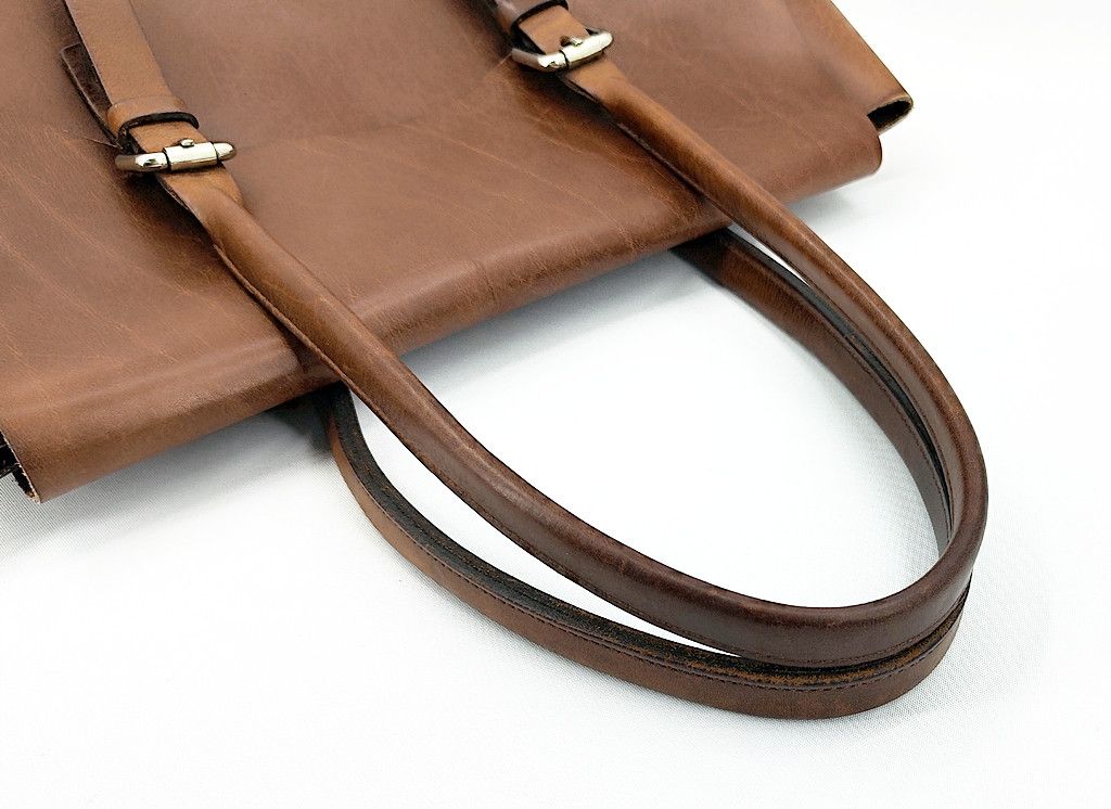 M0851 M0851 matador signature full leather tote bag shaped flap Size ONE SIZE - 12 Thumbnail