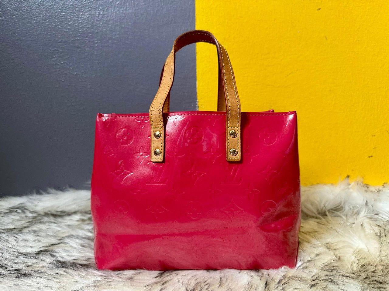Louis Vuitton Authentic Louis Vuitton Vernis Leather Reade PM Tote Bag Size ONE SIZE - 1 Thumbnail