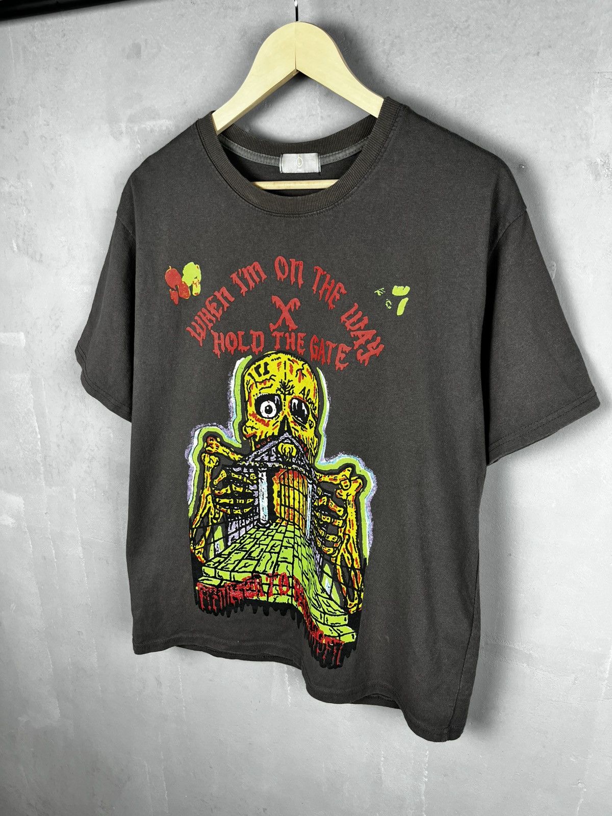 Vintage Yeezy Kanye west XXXTENTACION Hold the gate t-shirt Size US L / EU 52-54 / 3 - 2 Thumbnail
