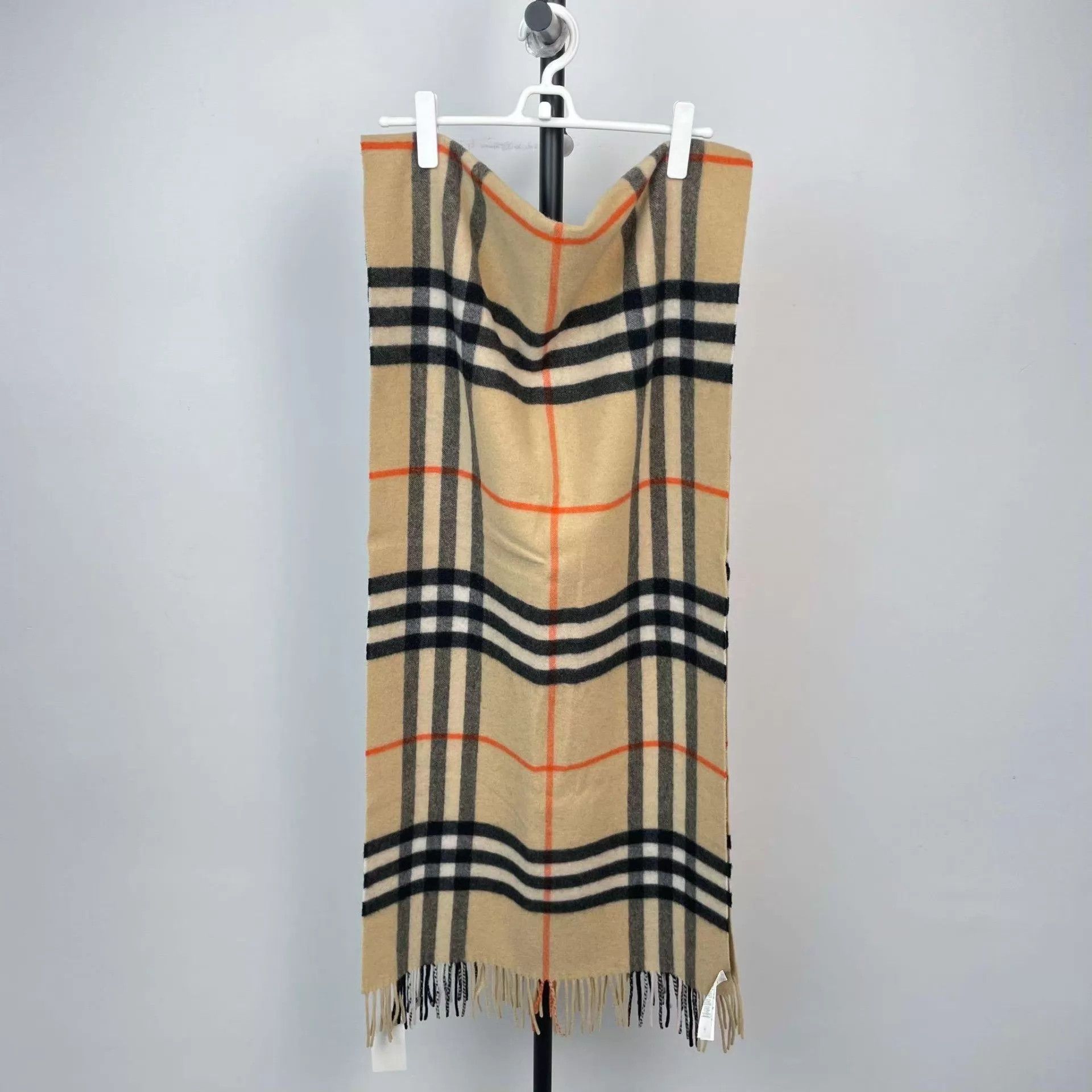 Burberry Burberry Cashmere Scarf Milk Tea Colorblock 200x52cm Size ONE SIZE - 2 Thumbnail