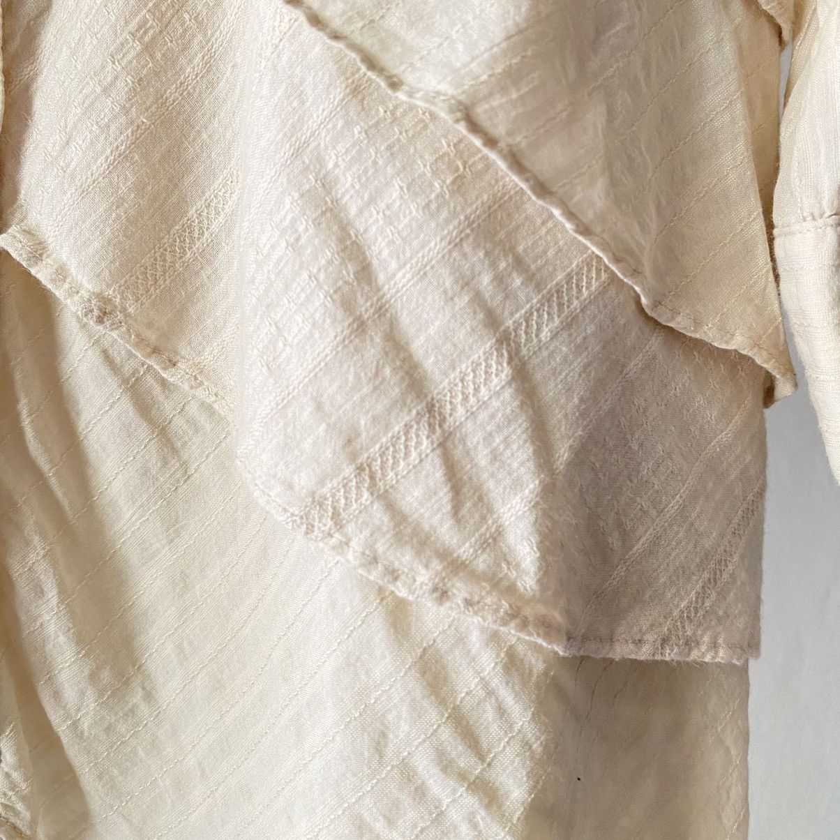 Designer × Japanese Brand A.T Ivory Tiered Ruffle Blouse Size L / US 10 / IT 46 - 7 Thumbnail