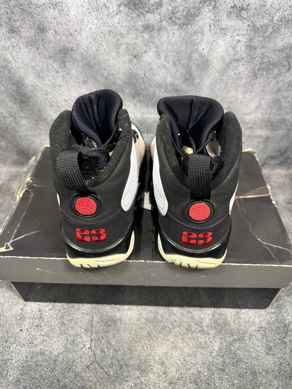Jordan Brand Size 9 | Jordan 9 Space Jam With Box | Pre-Owned Size US 9 / EU 42 - 2 Thumbnail