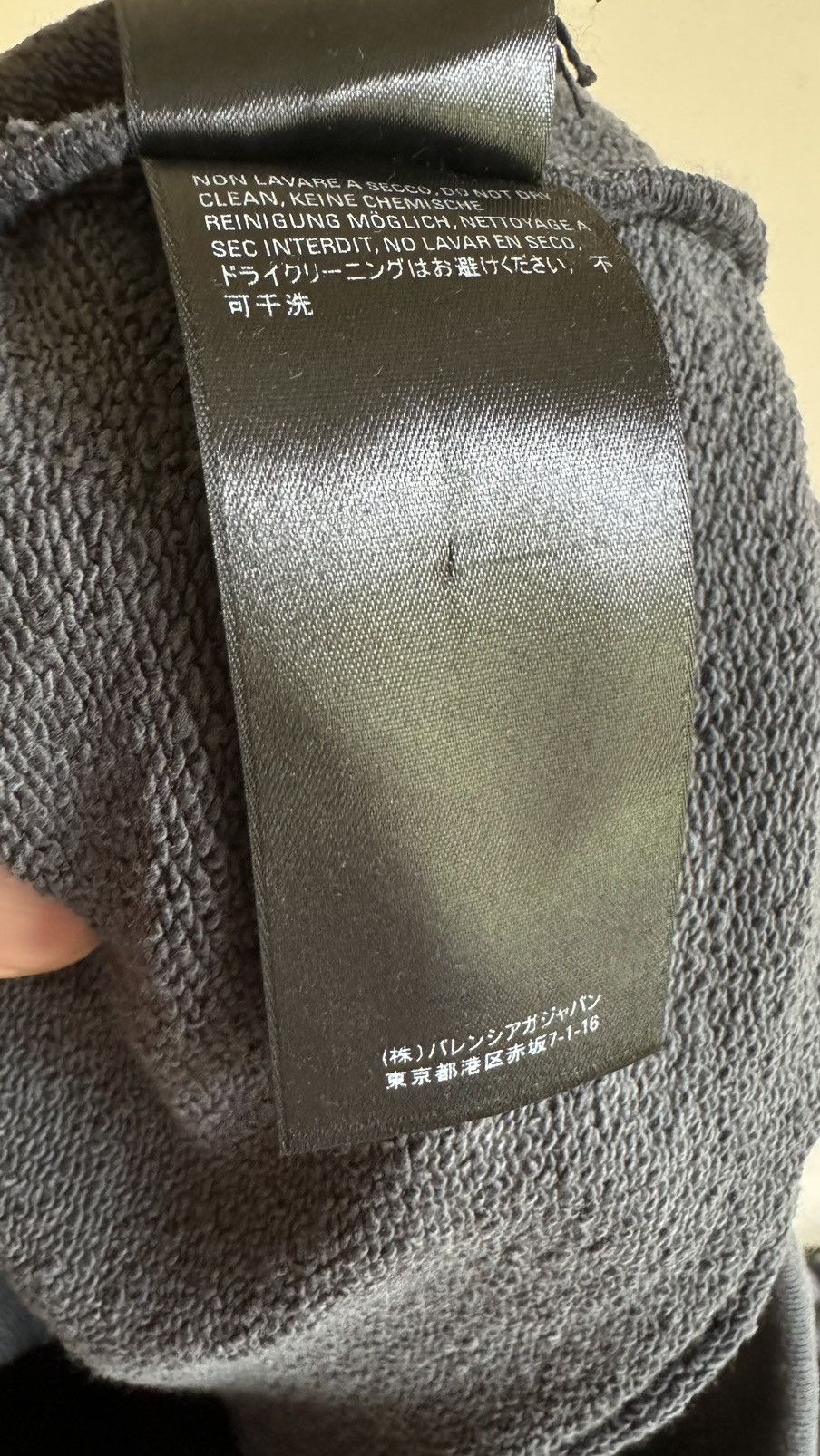 Balenciaga Balenciaga dark grey political sweat shorts Size US 31 - 5 Thumbnail