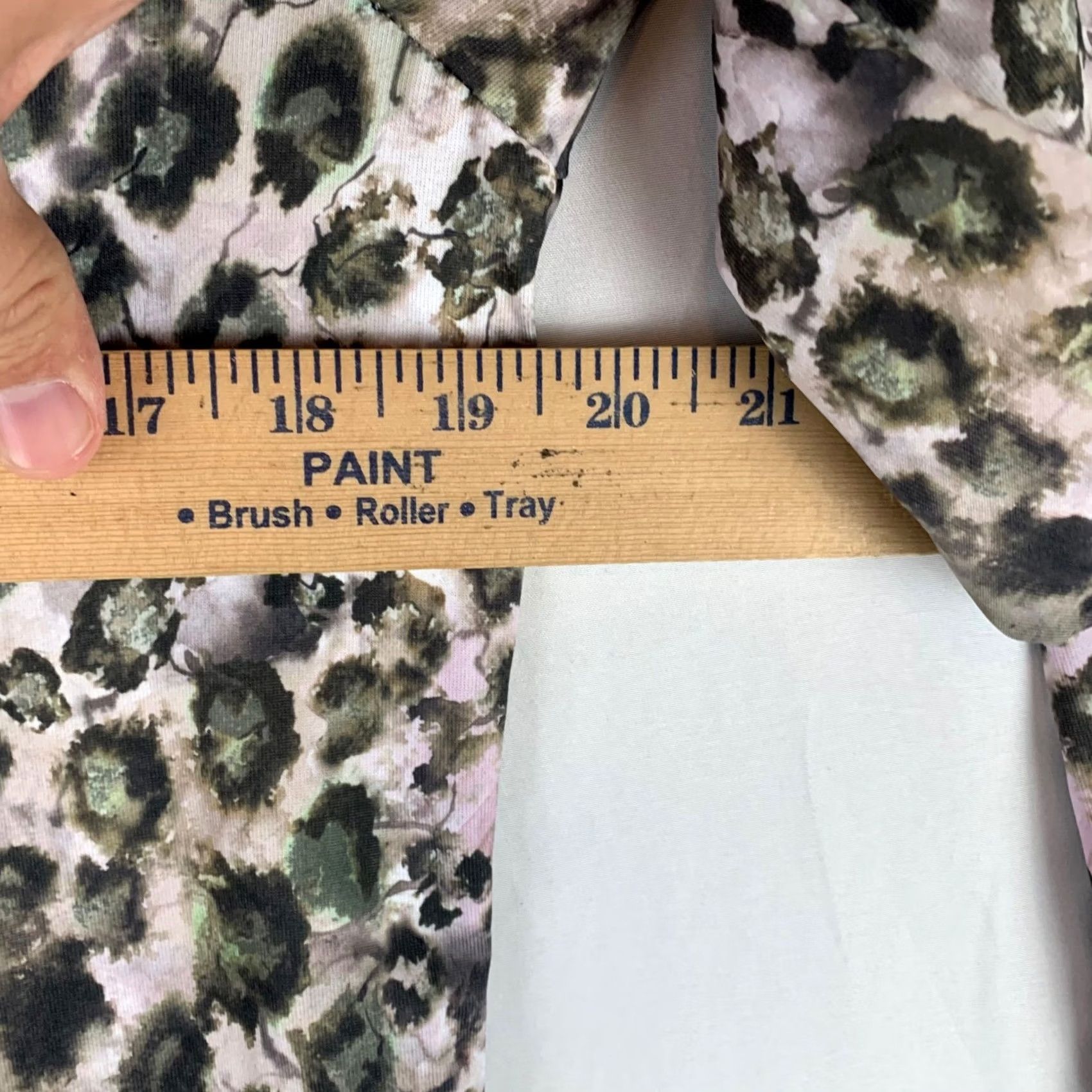 Vintage VINTAGE Daily Sports Quarter Zip Pullover Womens L Green Leopard Print Long Sleeve Size L / US 10 / IT 46 - 6 Thumbnail