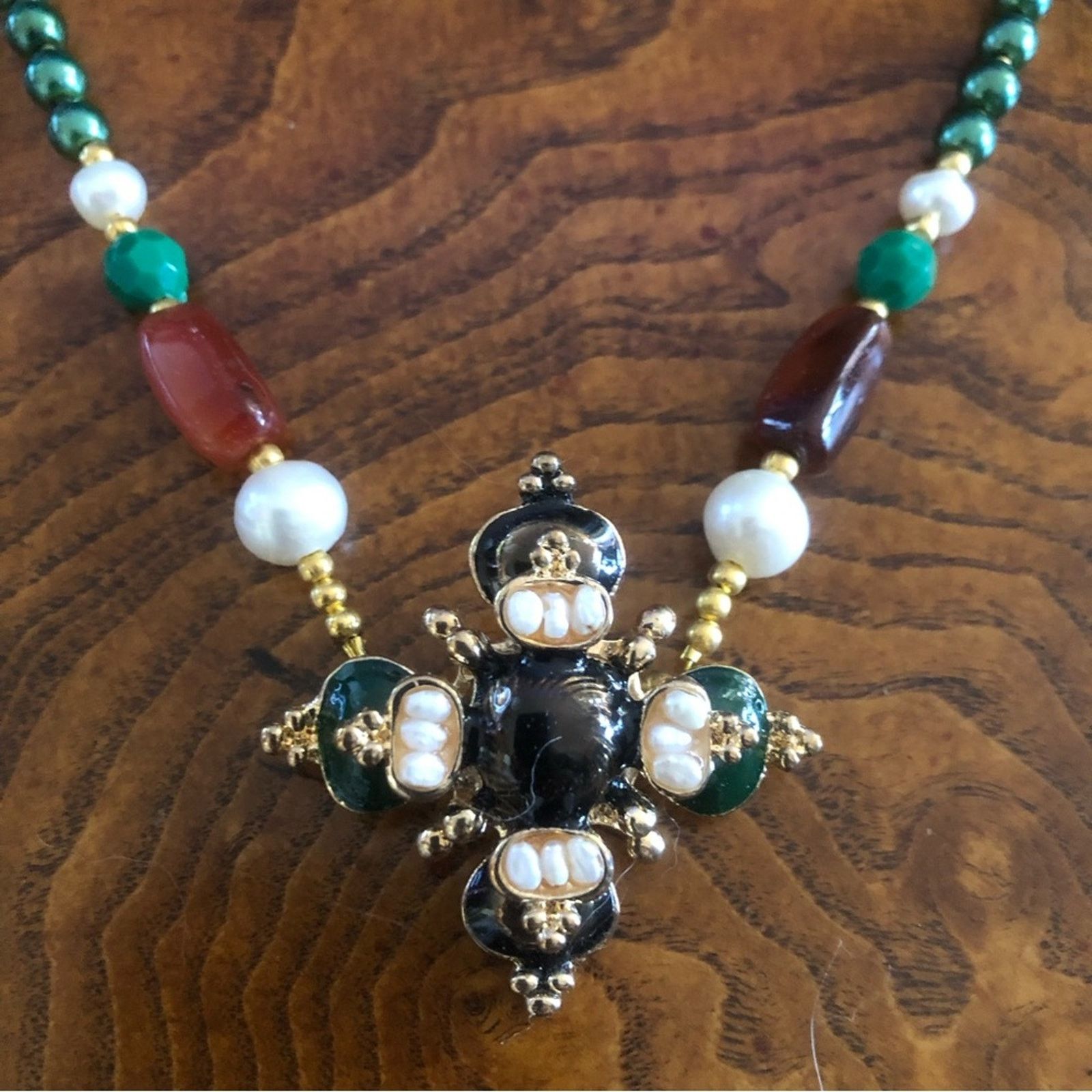 Handmade Handcrafted repurpose regal look Pearl necklace Size ONE SIZE - 8 Thumbnail