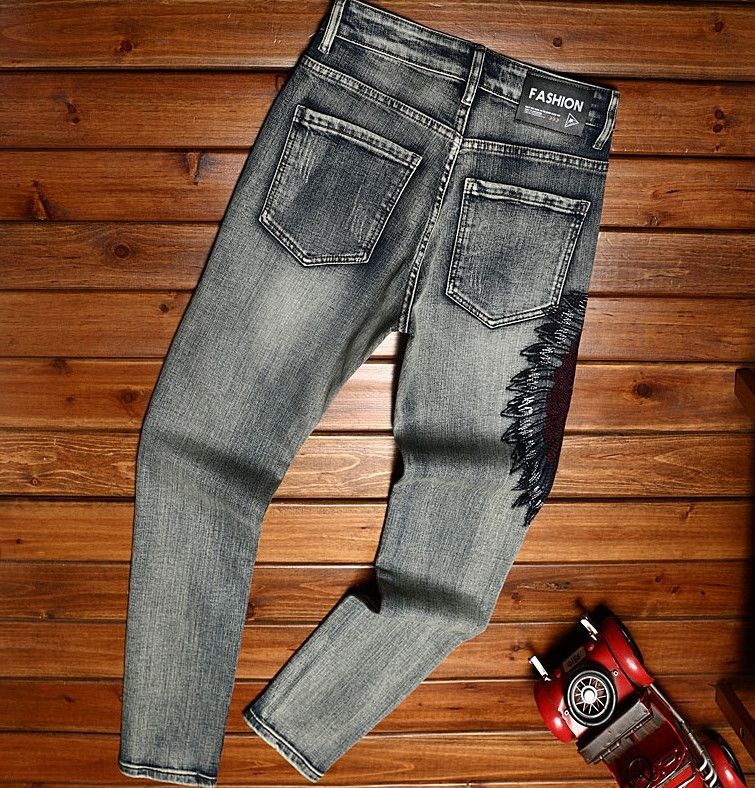 Designer × Japanese Brand Slim Fit Embroidery Jean Size US 37 - 3 Thumbnail