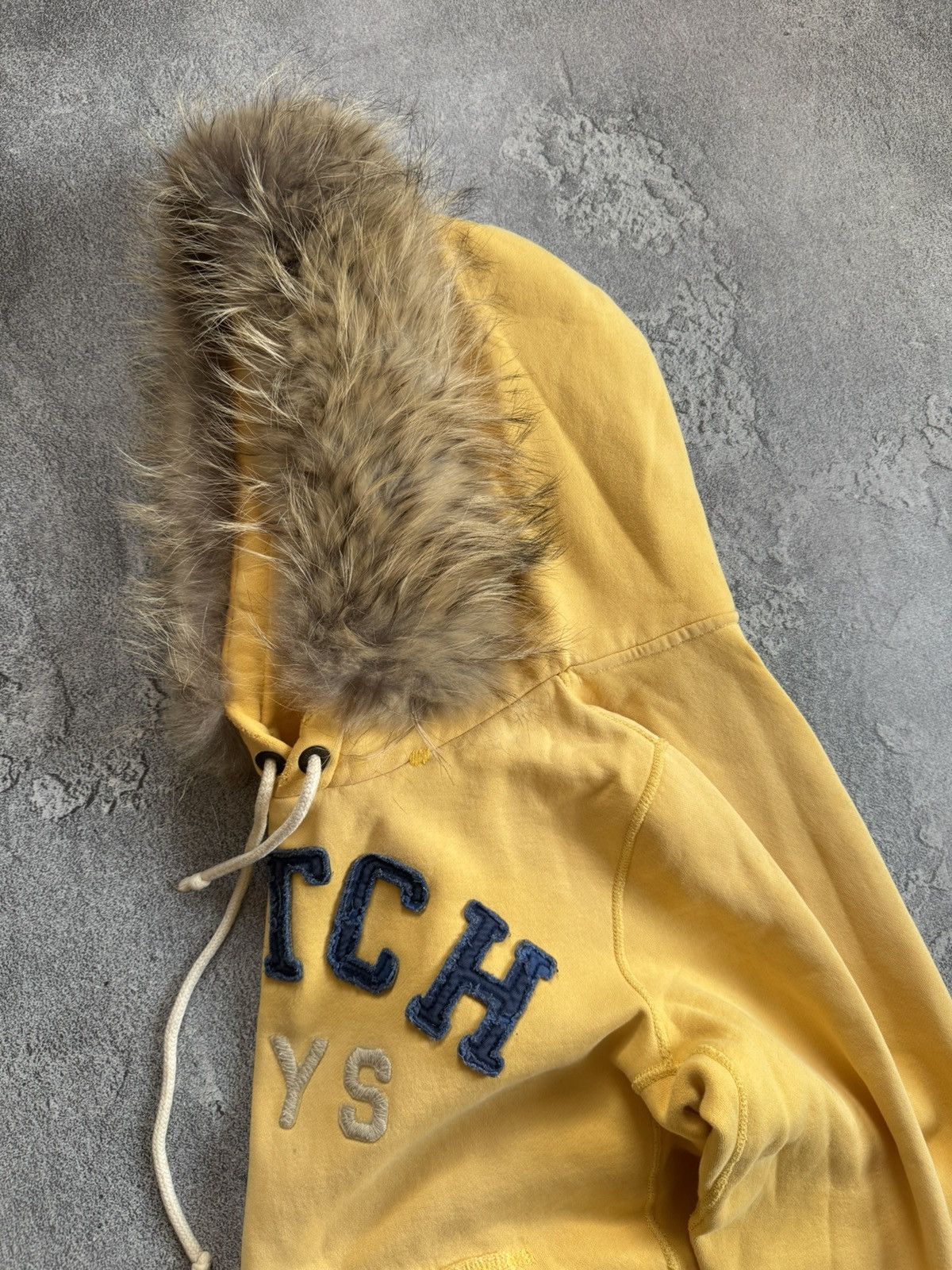Abercrombie & Fitch Abercrombie & Fitch Y2K Fur Faux hoodie if six was nine LGB Size M / US 6-8 / IT 42-44 - 19 Thumbnail